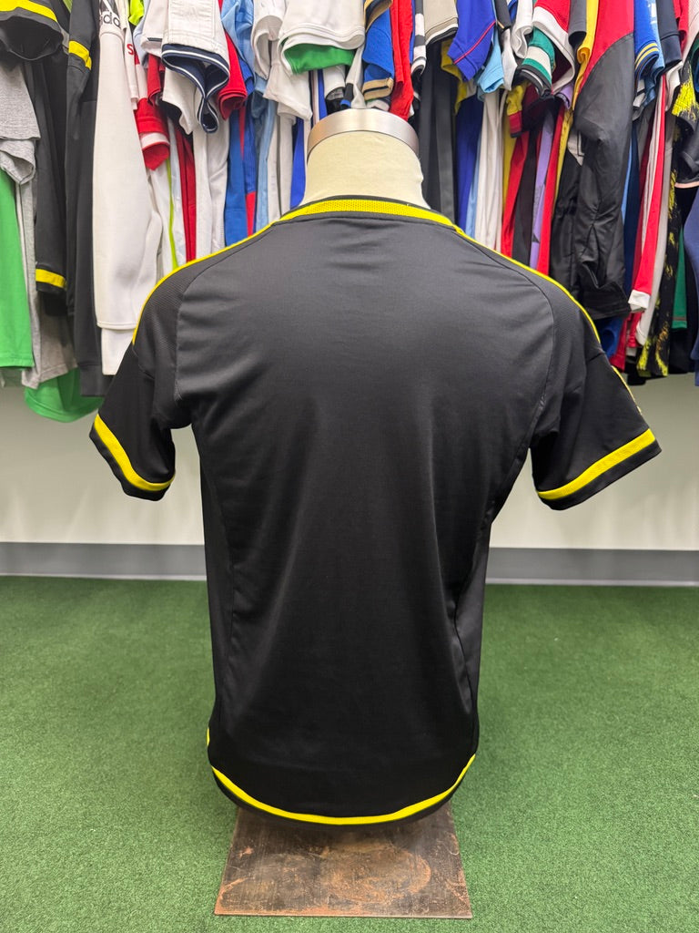 Columbus Crew 2015/16 Away Shirt | Retro Screamers