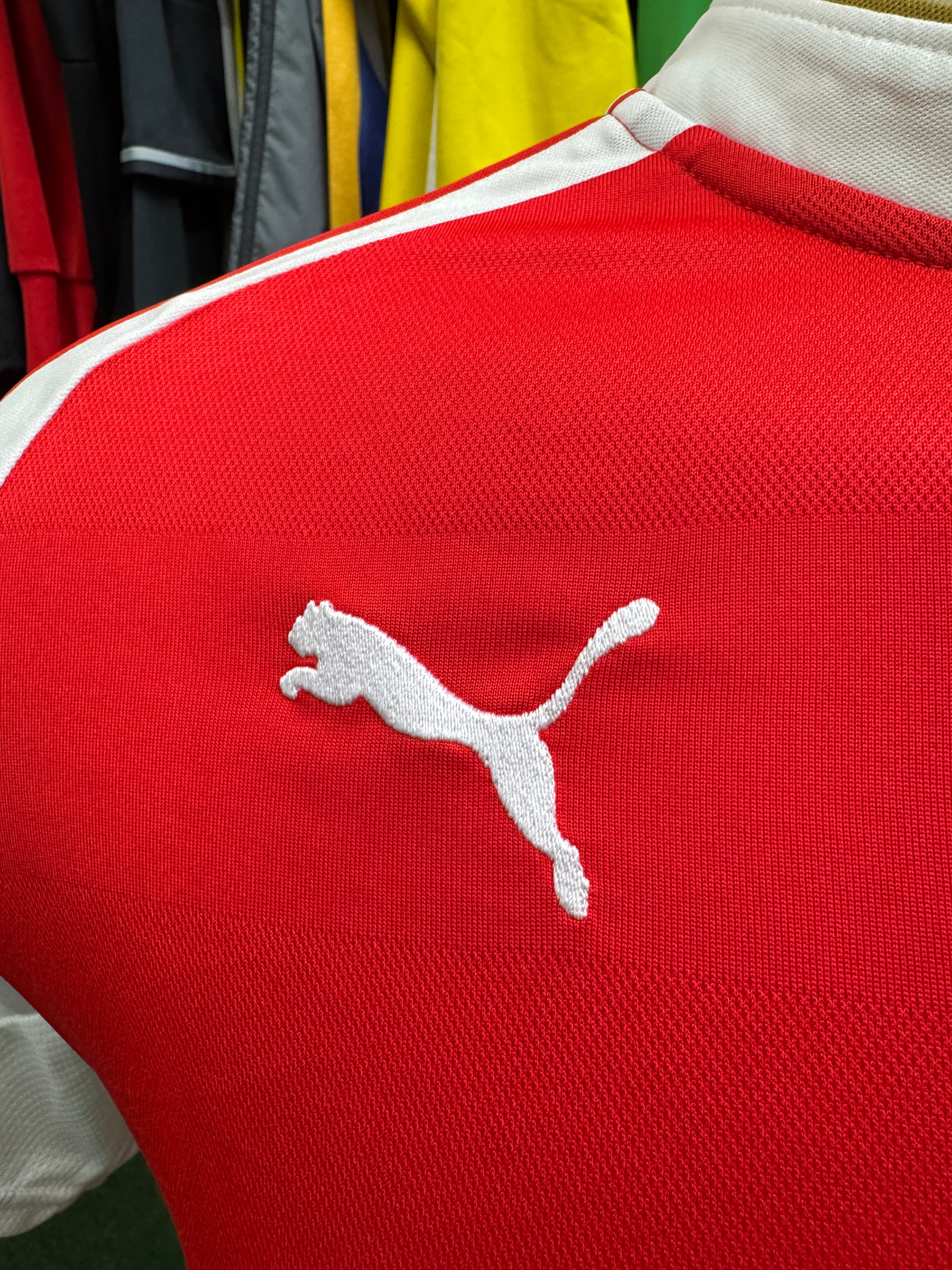 Arsenal 2015/16 Home Shirt | Retro Screamers