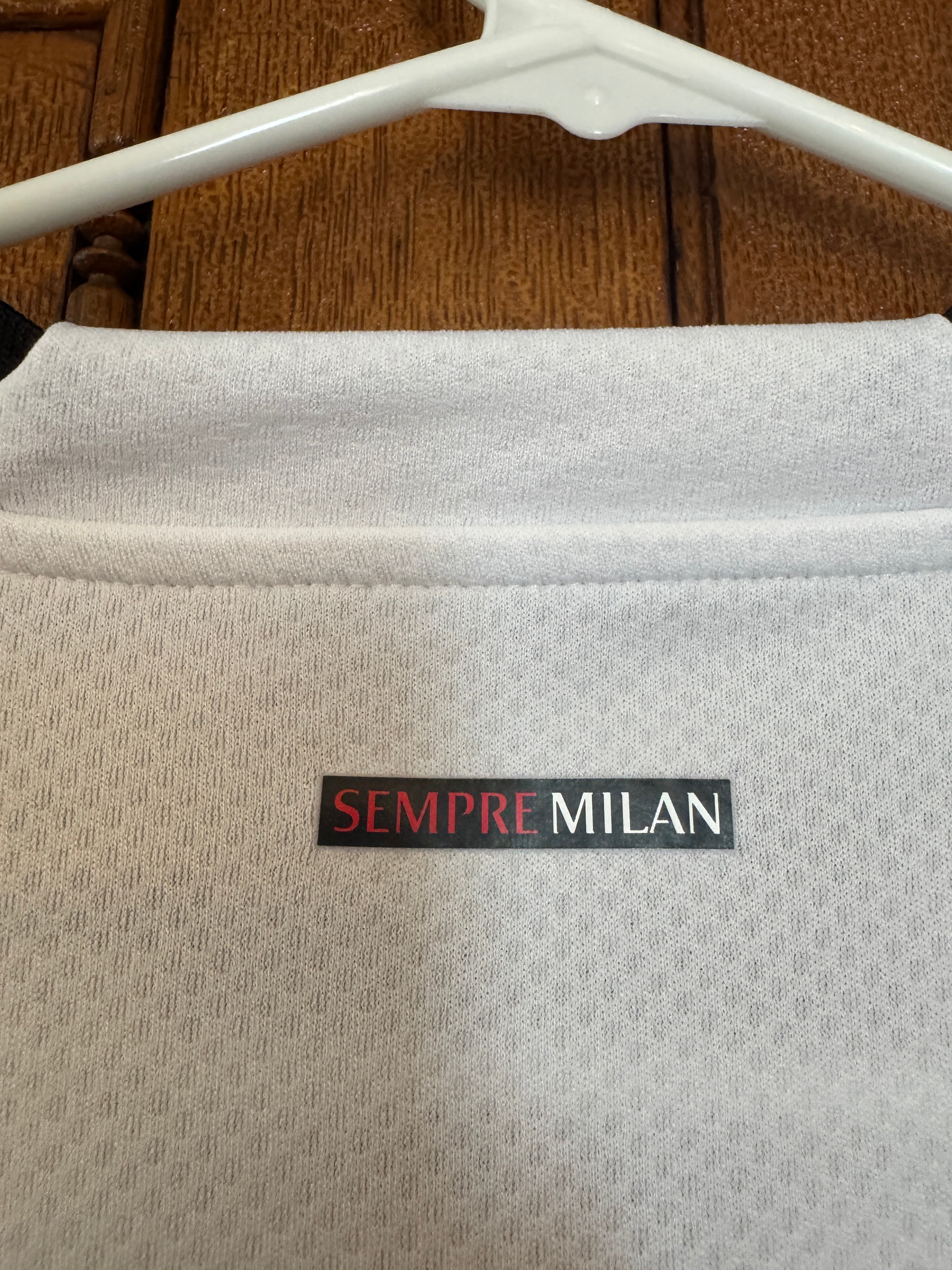 AC Milan 2022 Away Shirt - M