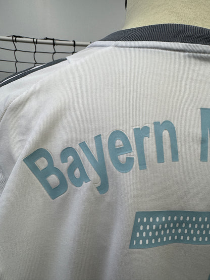 Bayern Munich 2002 Lizarazu #3 Away - XXL