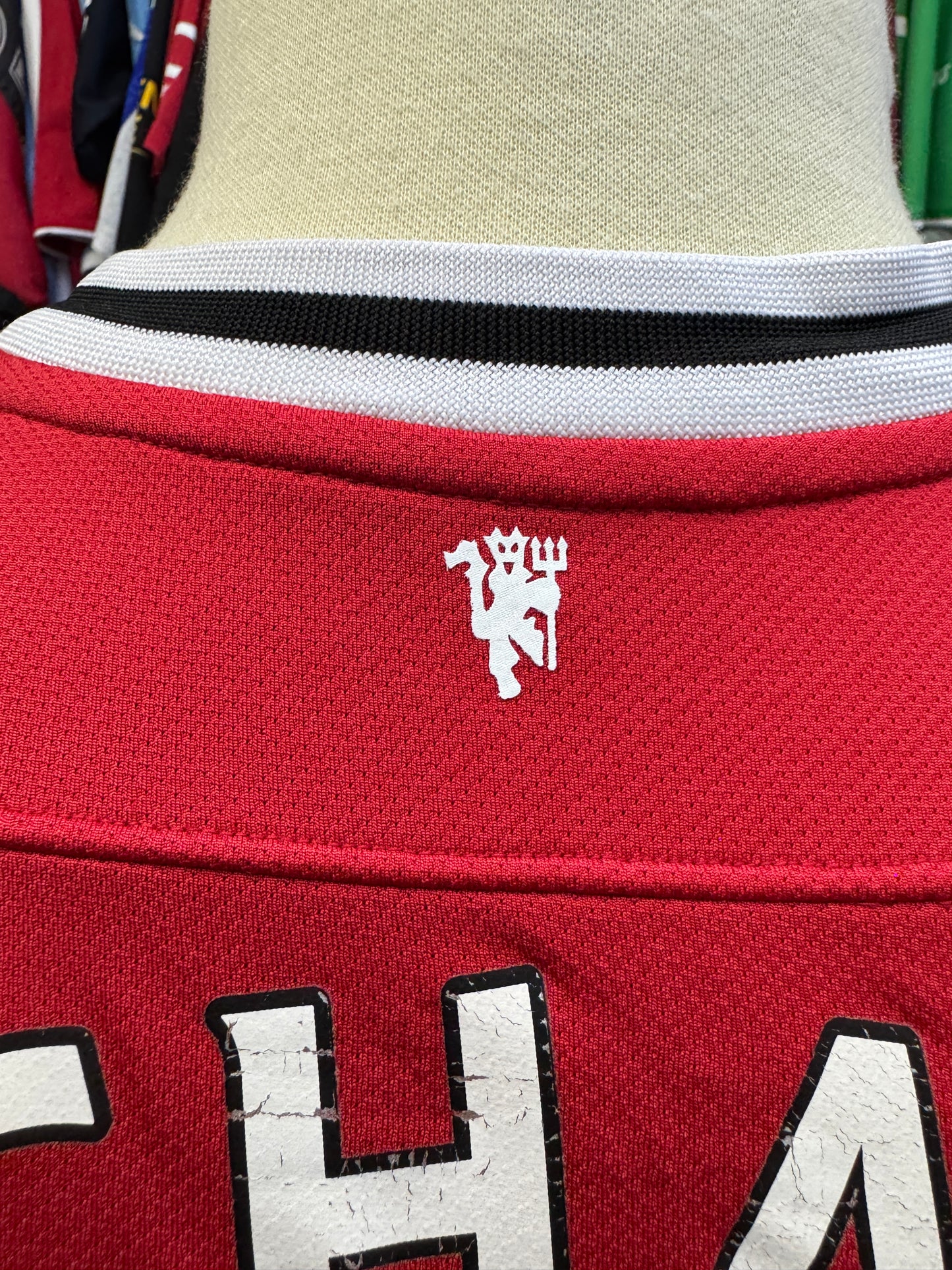 Manchester United 2011 Chicharito #14 Home w/ patches - XL