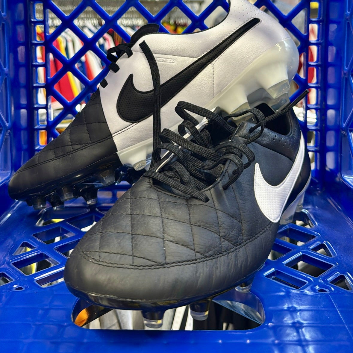 Nike Tiempo Genio - Size 10