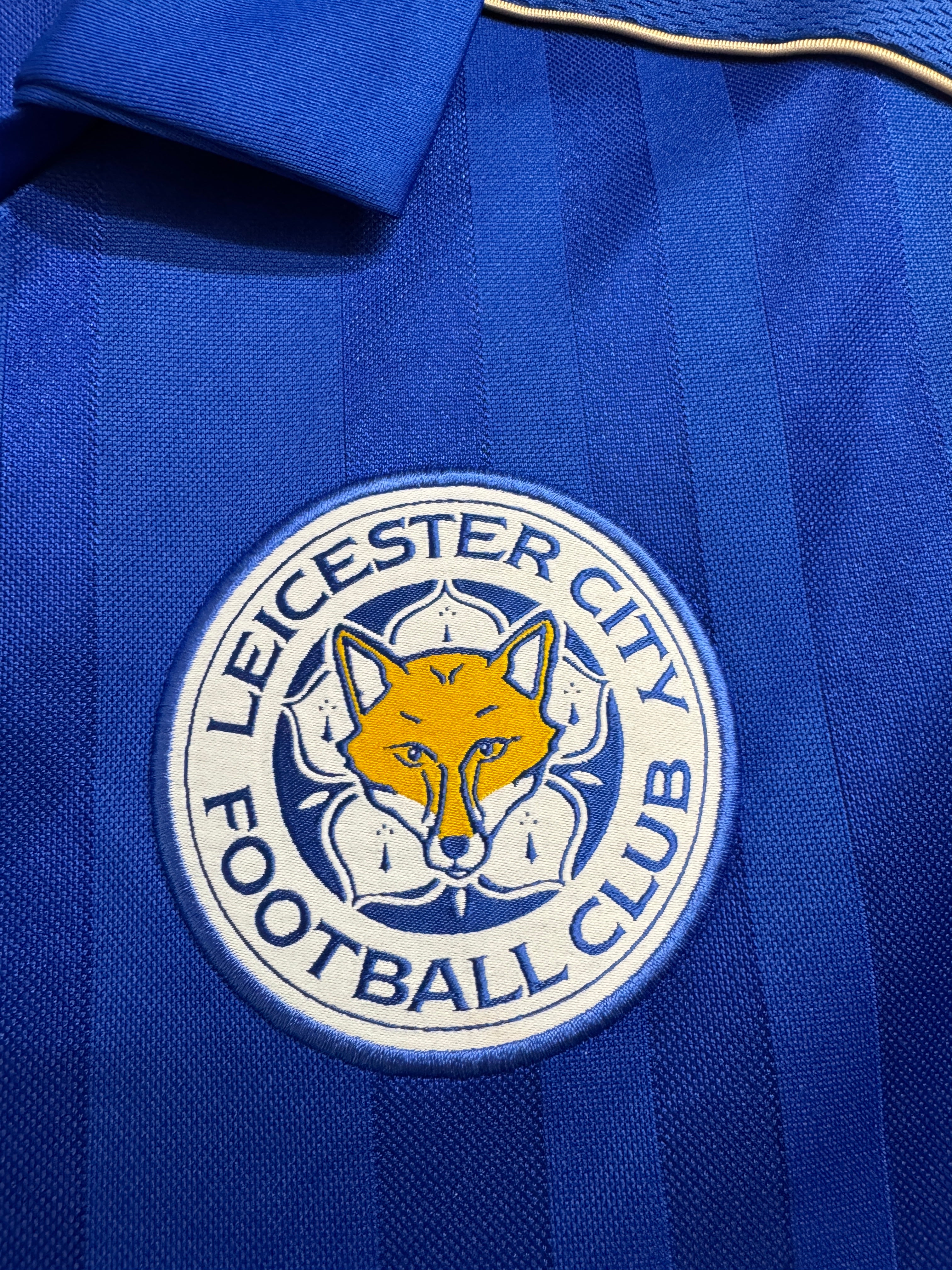Leicester City 2016/17 Jamie Vardy #9 Home Shirt | Retro Screamers