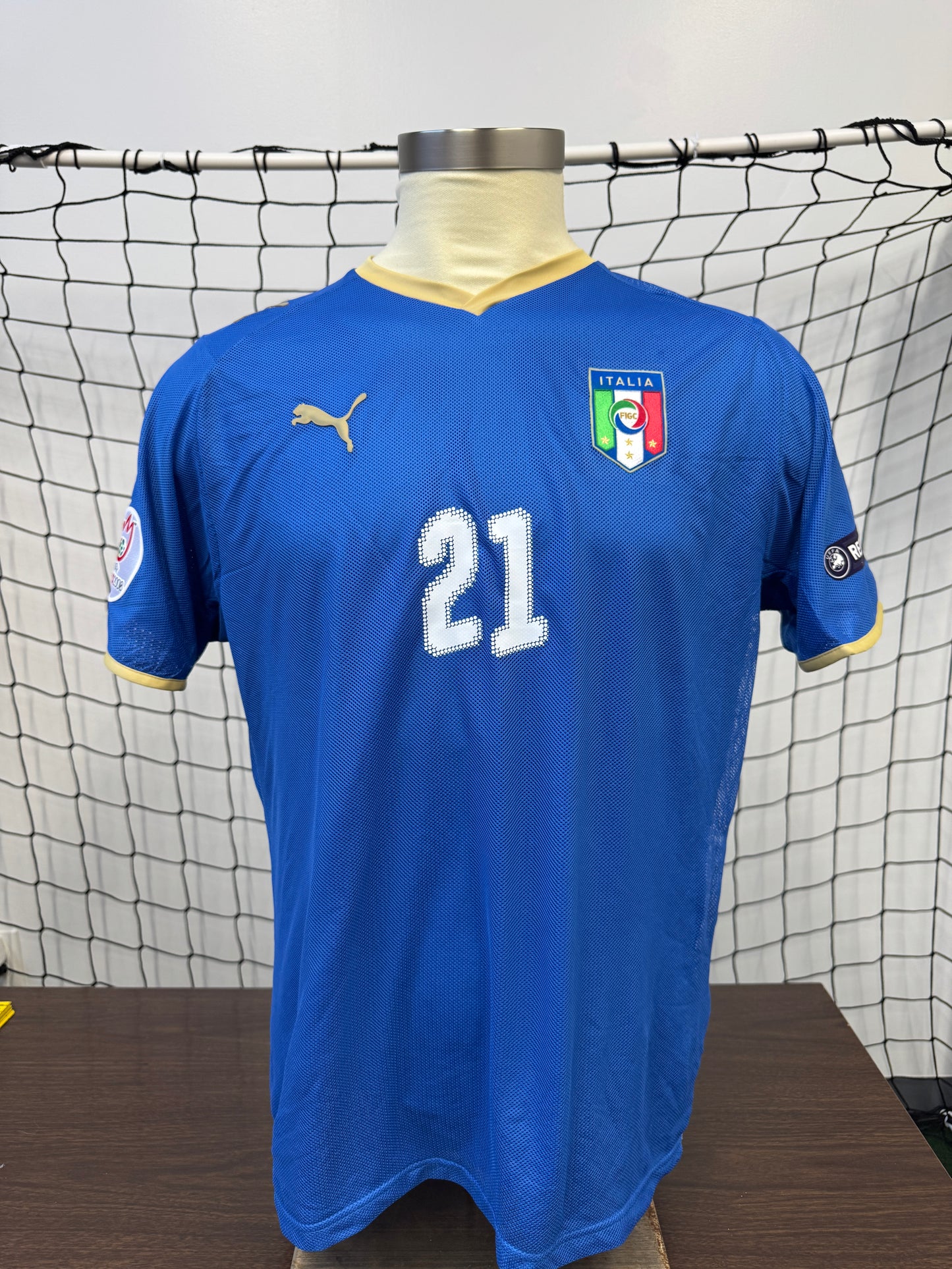 Italy 2008 Pirlo #21 Home w/ Euro 2008 patches - L