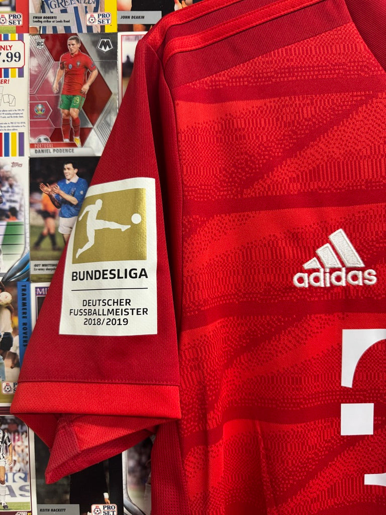 Bayern Munich 2019/20 Serge Gnabry #22 Home Shirt | Retro Screamers
