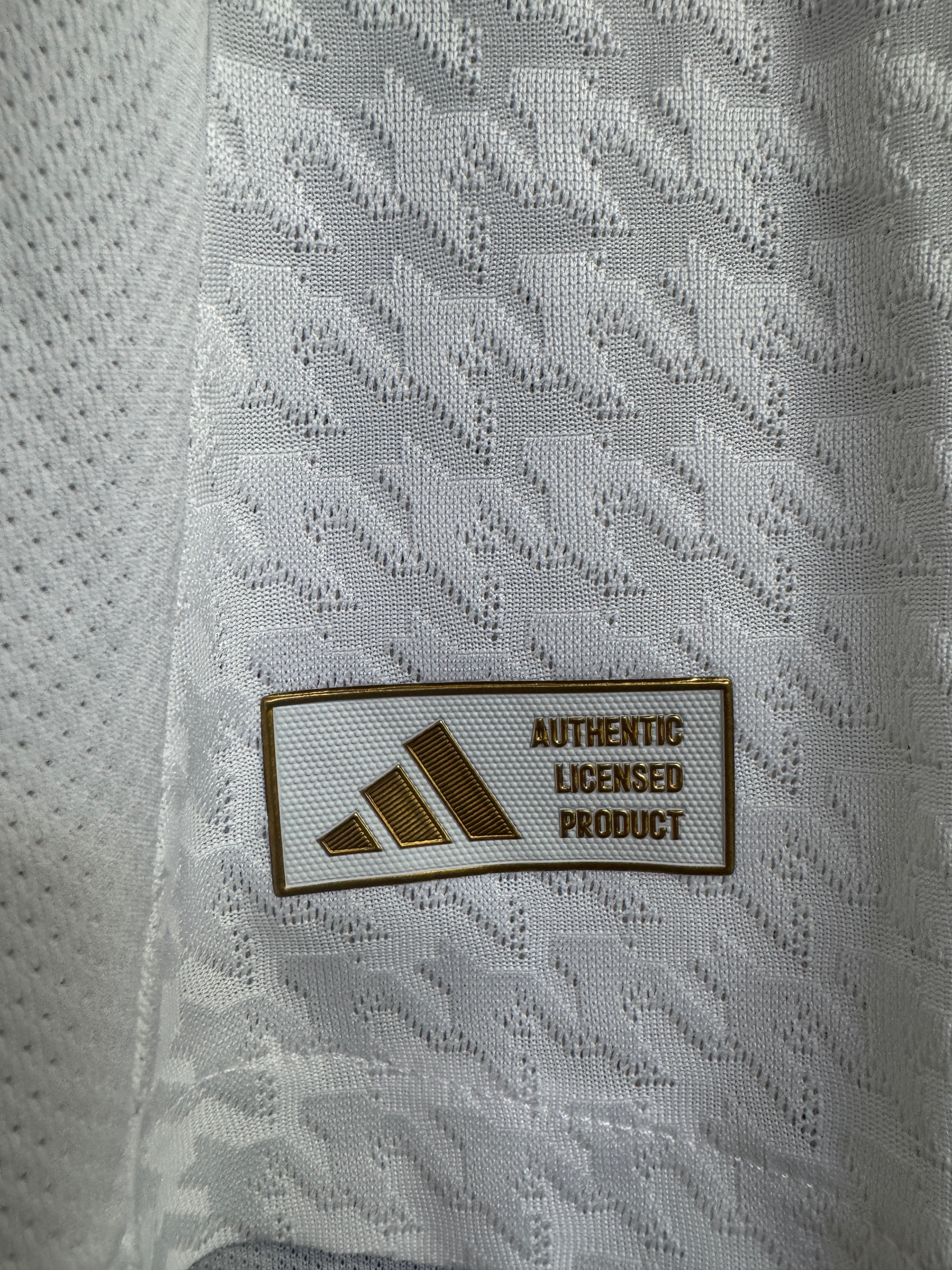 Real Madrid 2024/25 Jude Bellingham #5 Home Shirt | Retro Screamers