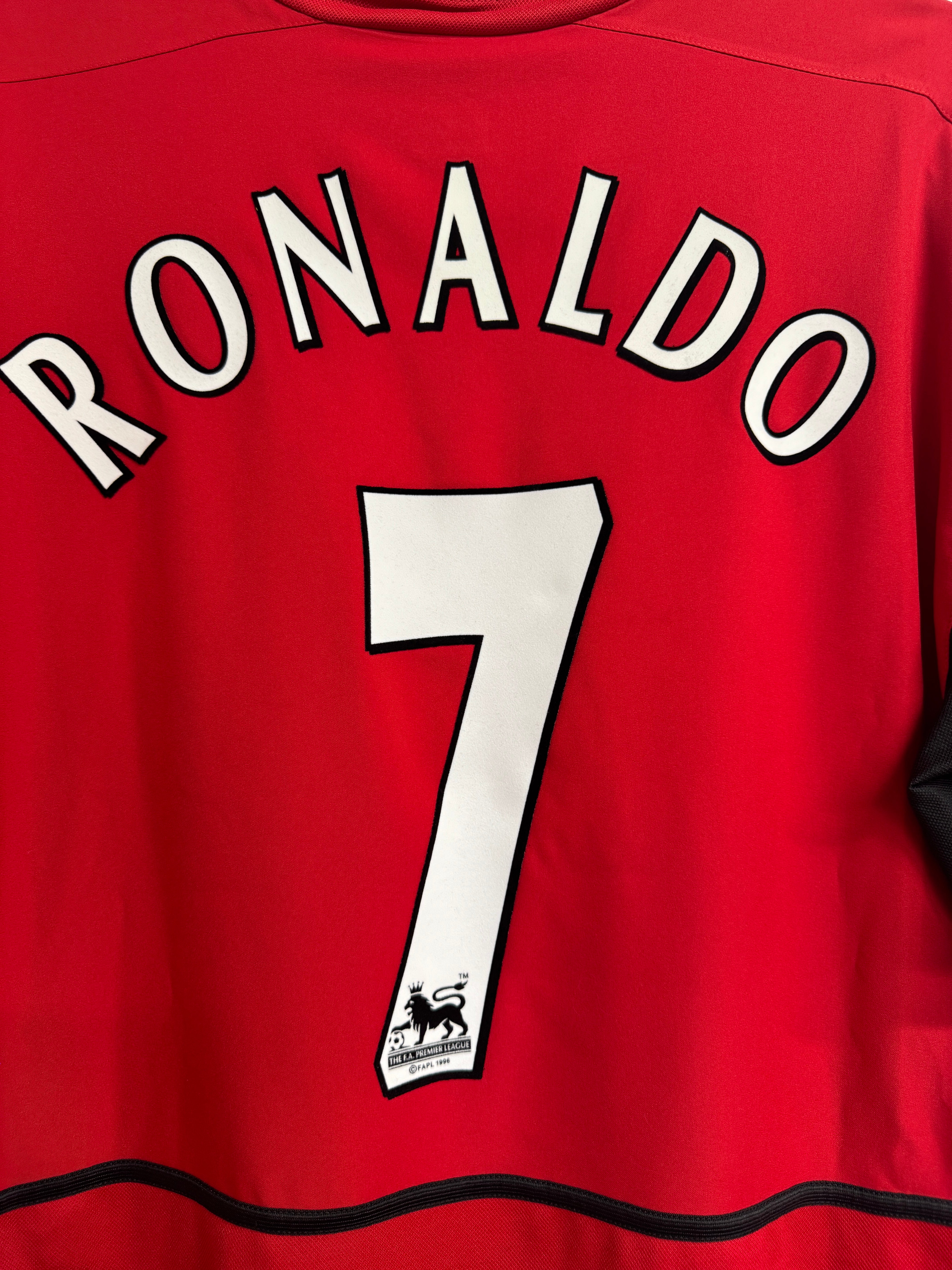 Manchester United 2003/04 Cristiano Ronaldo #7 Home Shirt | Retro Screamers