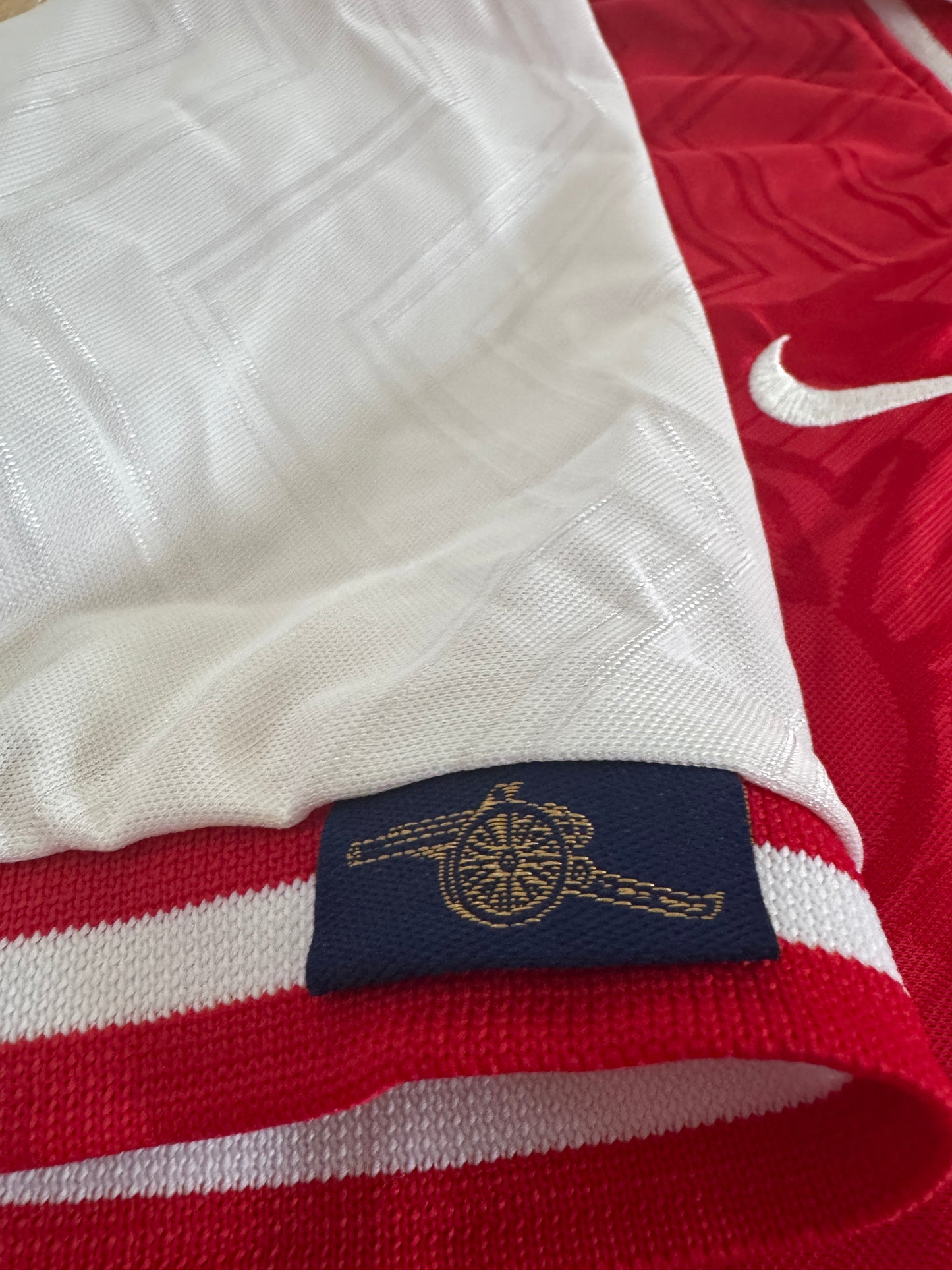 Arsenal 1996 Home Shirt - M