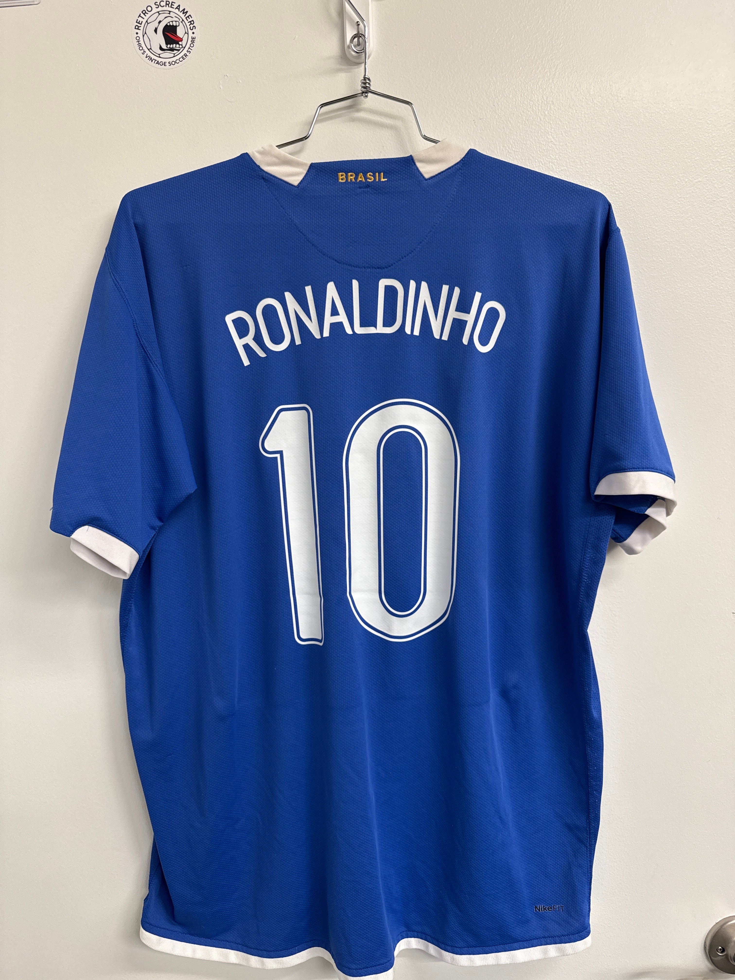 Brazil 2006/07 Ronaldinho #10 Away Shirt | Retro Screamers