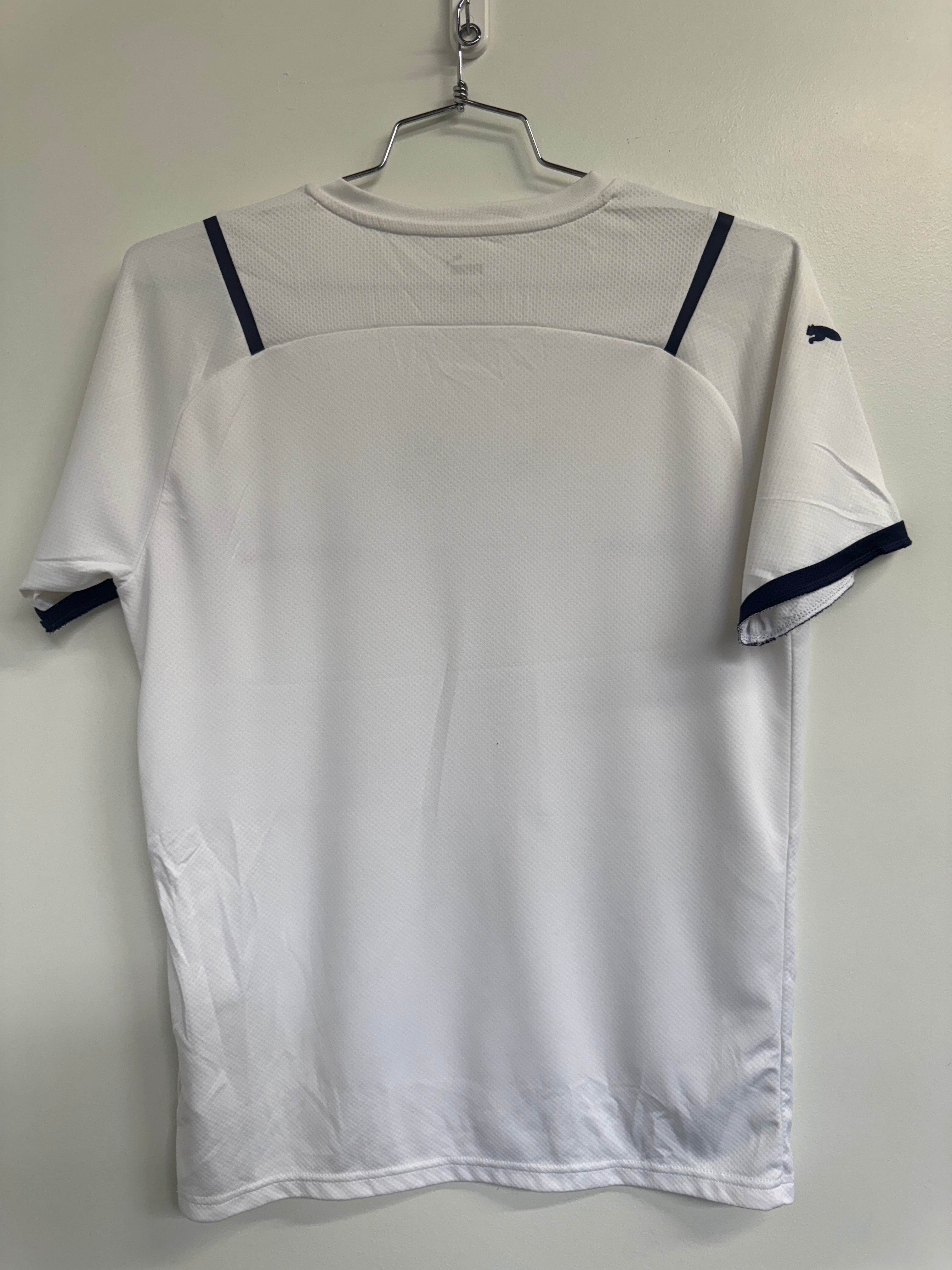 Italy 2020/21 Away Shirt | Retro Screamers