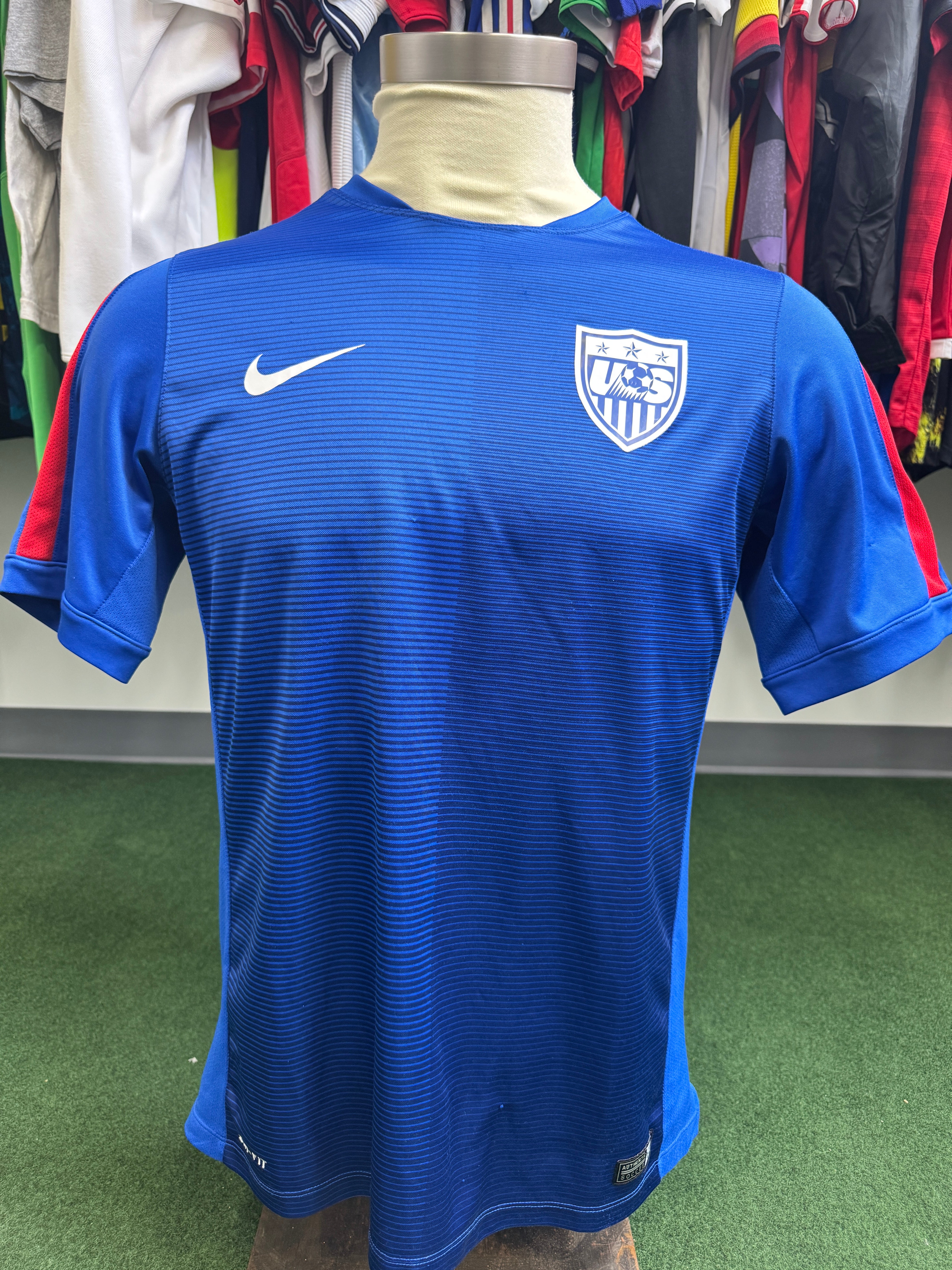 USA 2015/16 Training Shirt | Retro Screamers
