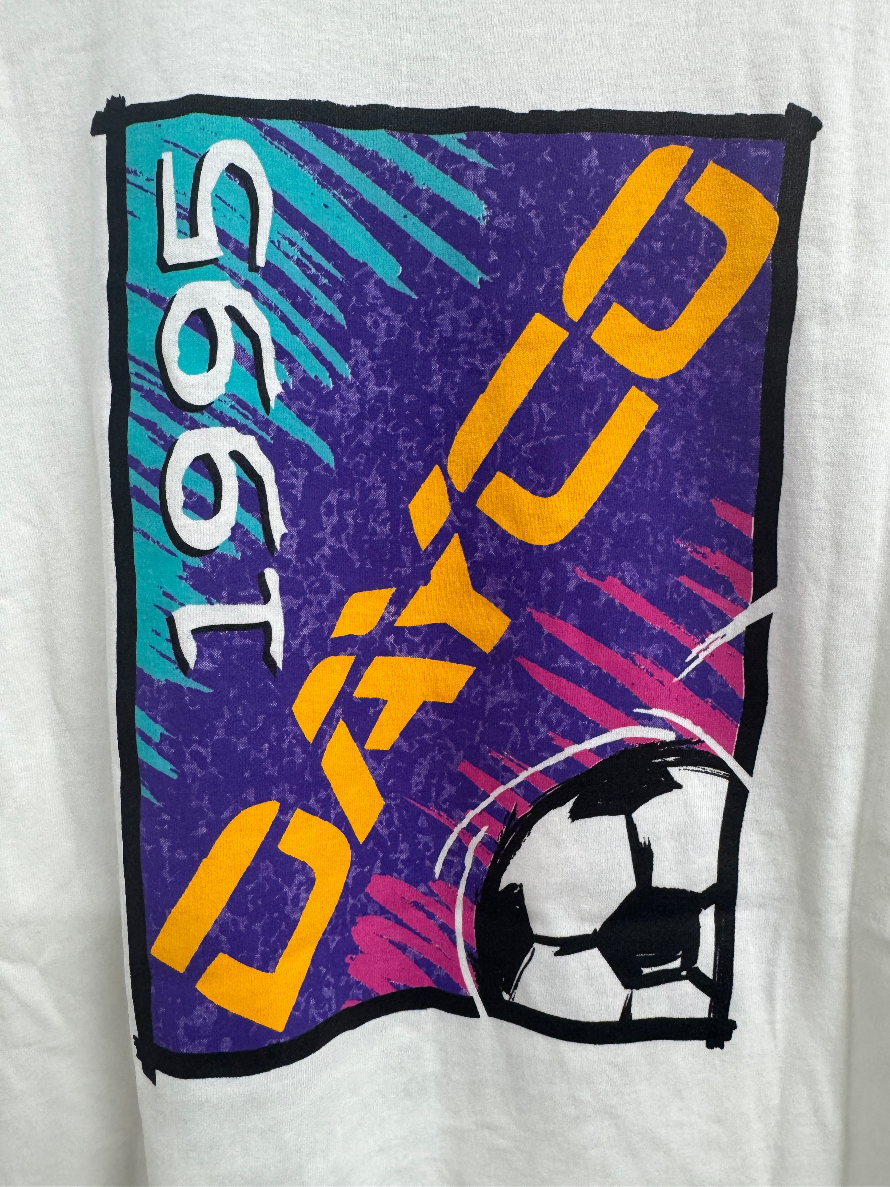 Vintage 1995 DAYCO Single Stitch Tee - XL