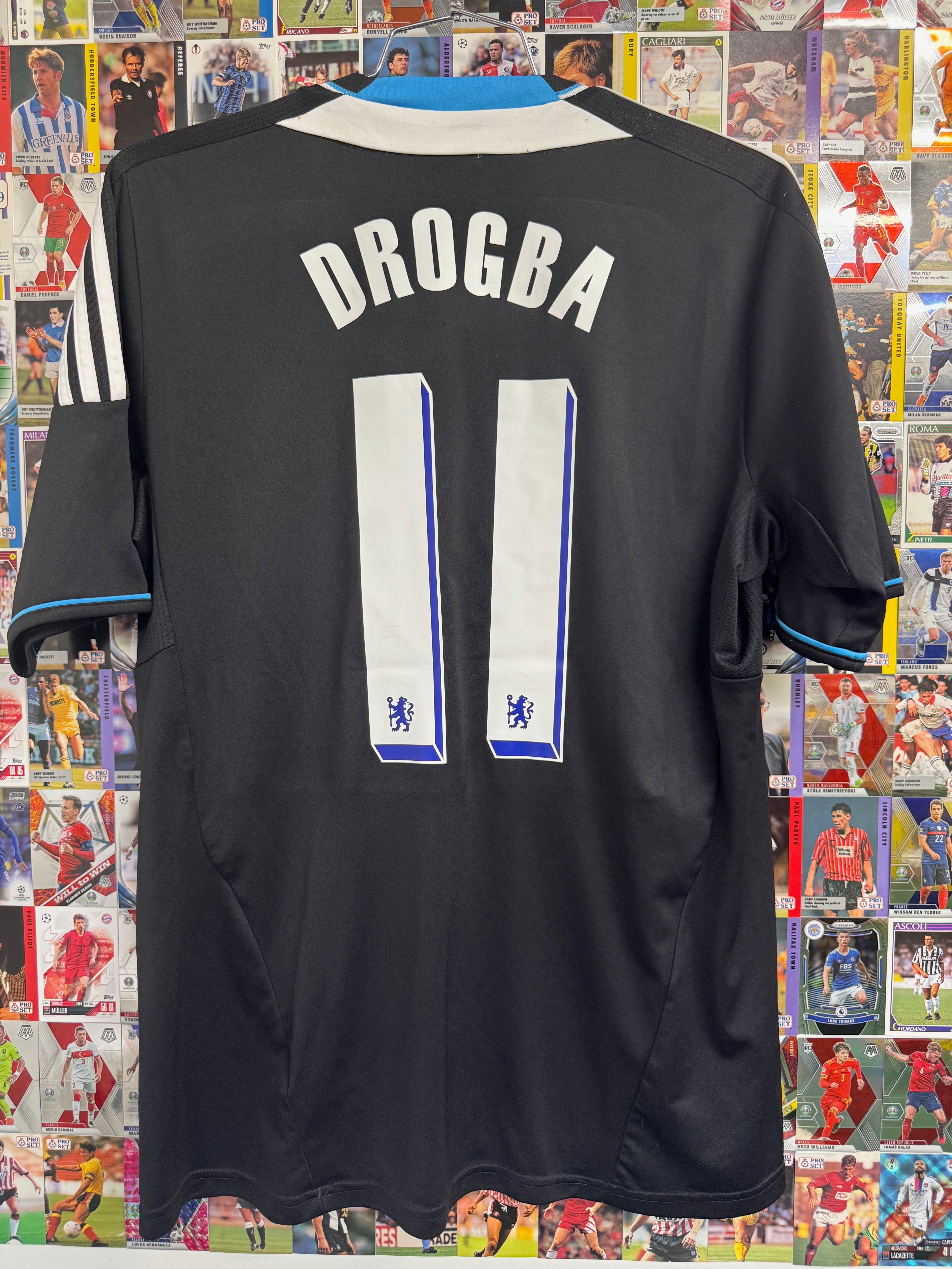 Chelsea 2011/12 Didier Drogba #11 Away Shirt | Retro Screamers