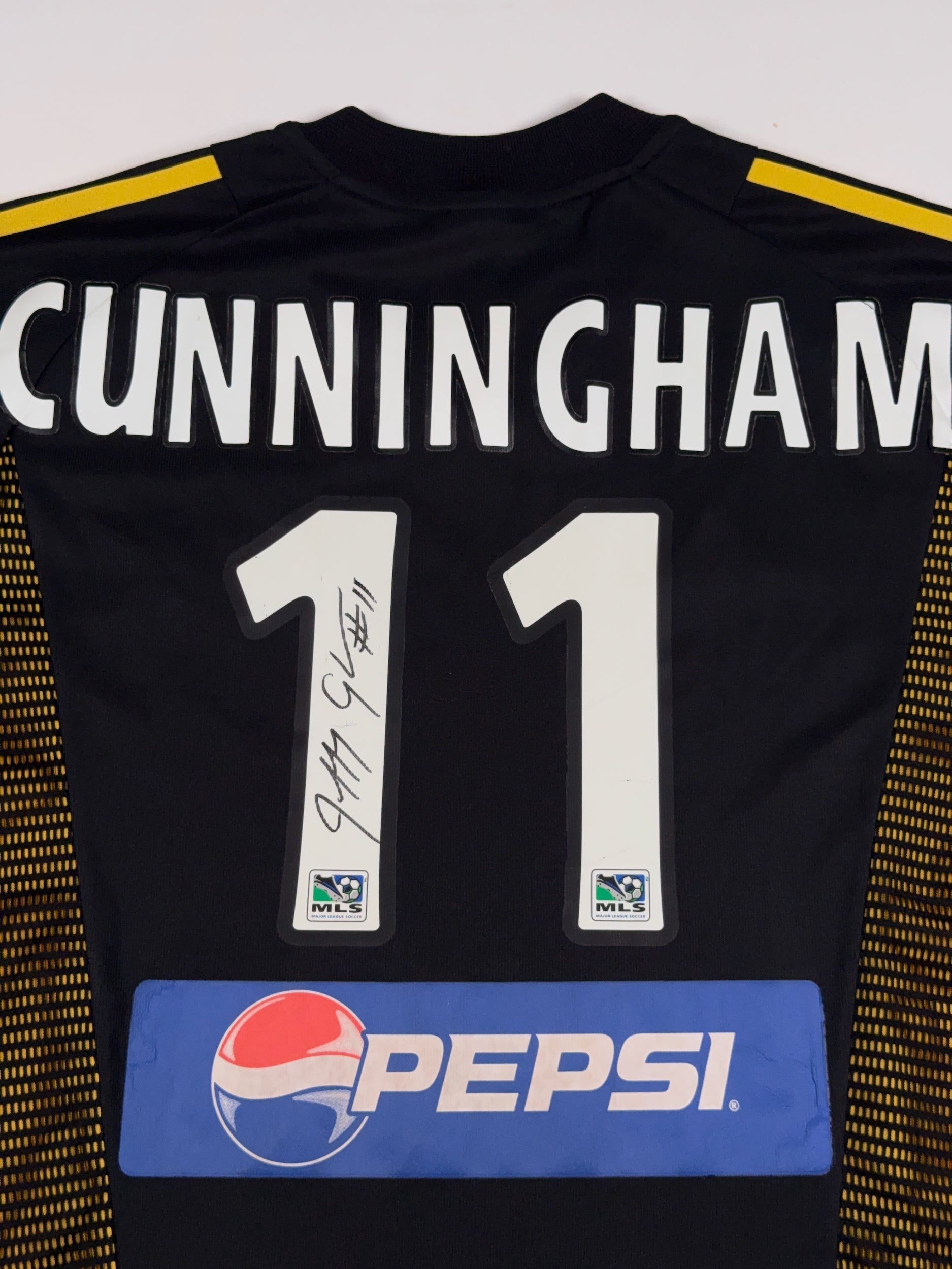 Columbus Crew 2002/03 Jeff Cunningham #11 Signed Away Shirt - L