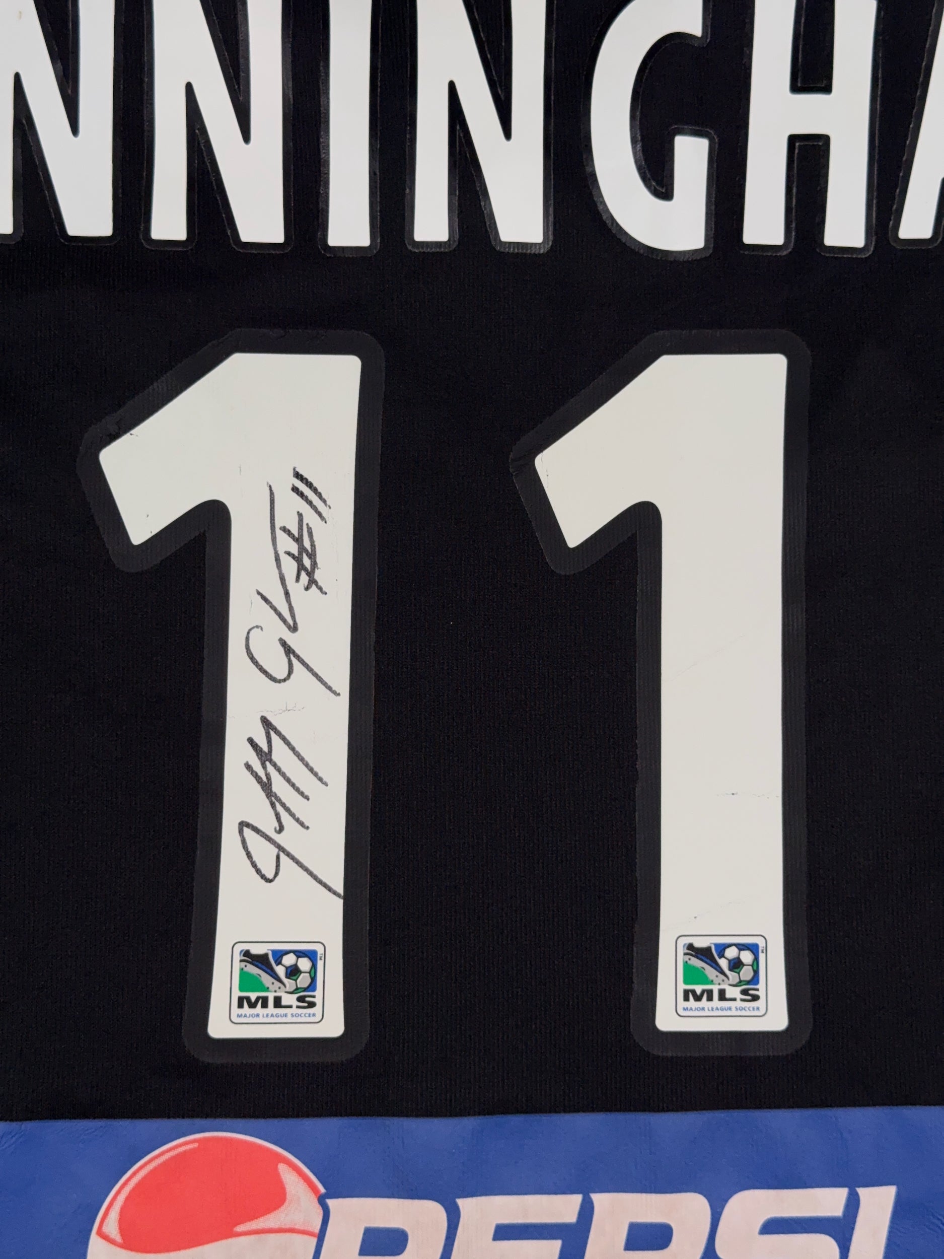 Columbus Crew 2002/03 Jeff Cunningham #11 Signed Away Shirt - L