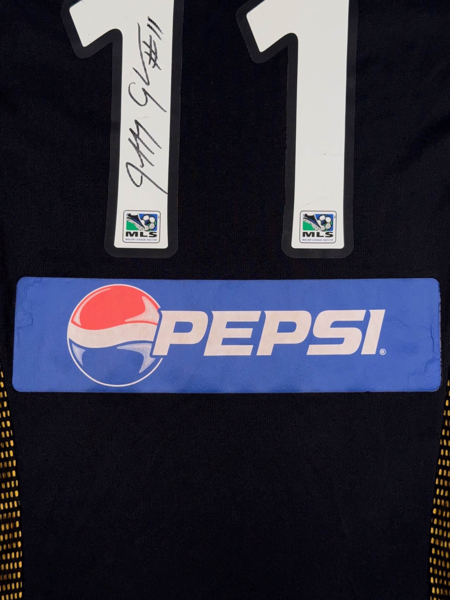 Columbus Crew 2002/03 Jeff Cunningham #11 Signed Away Shirt - L