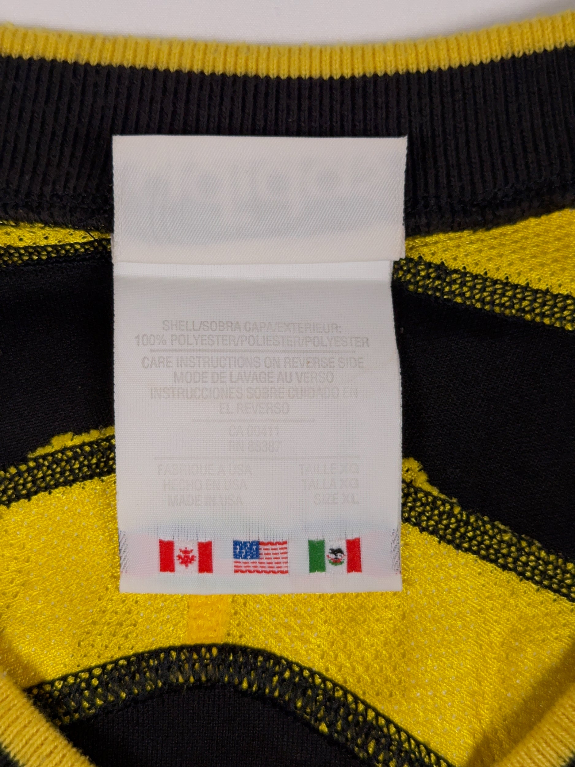 Columbus Crew 1996/97 Brian McBride #20 Signed Home Shirt - XL