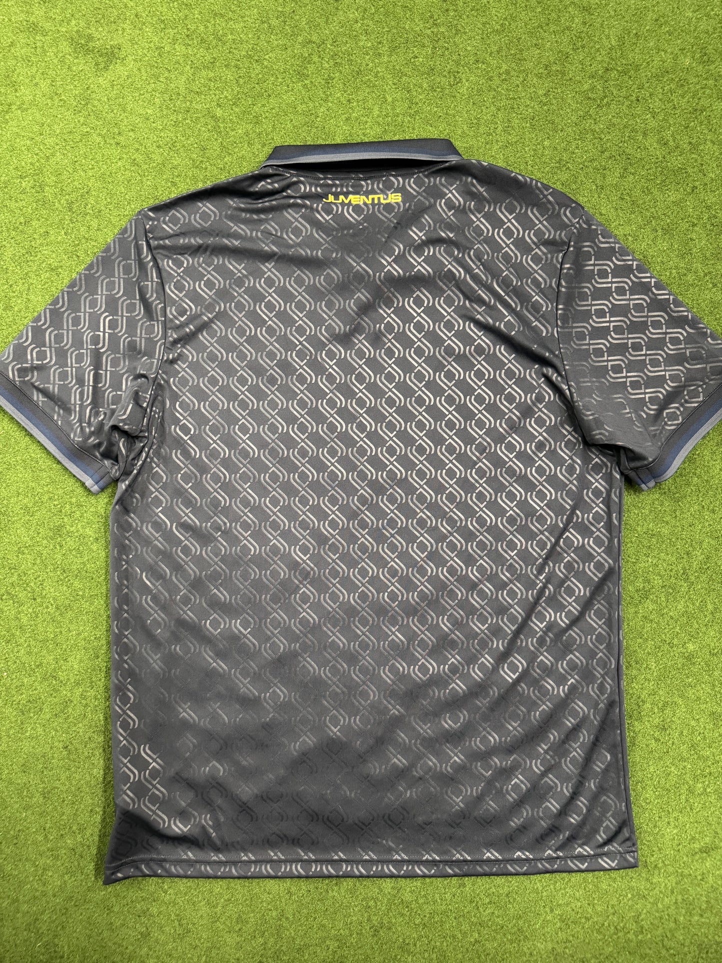 Juventus 2024 3rd Shirt - L