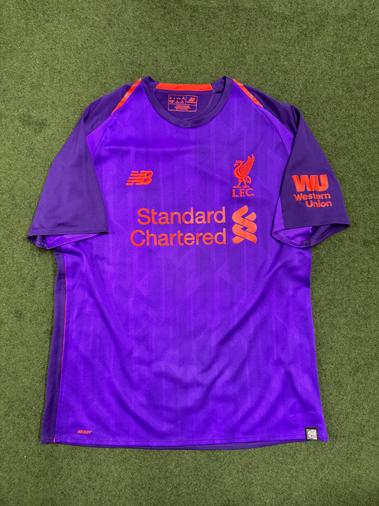 Liverpool 2018 Away - L