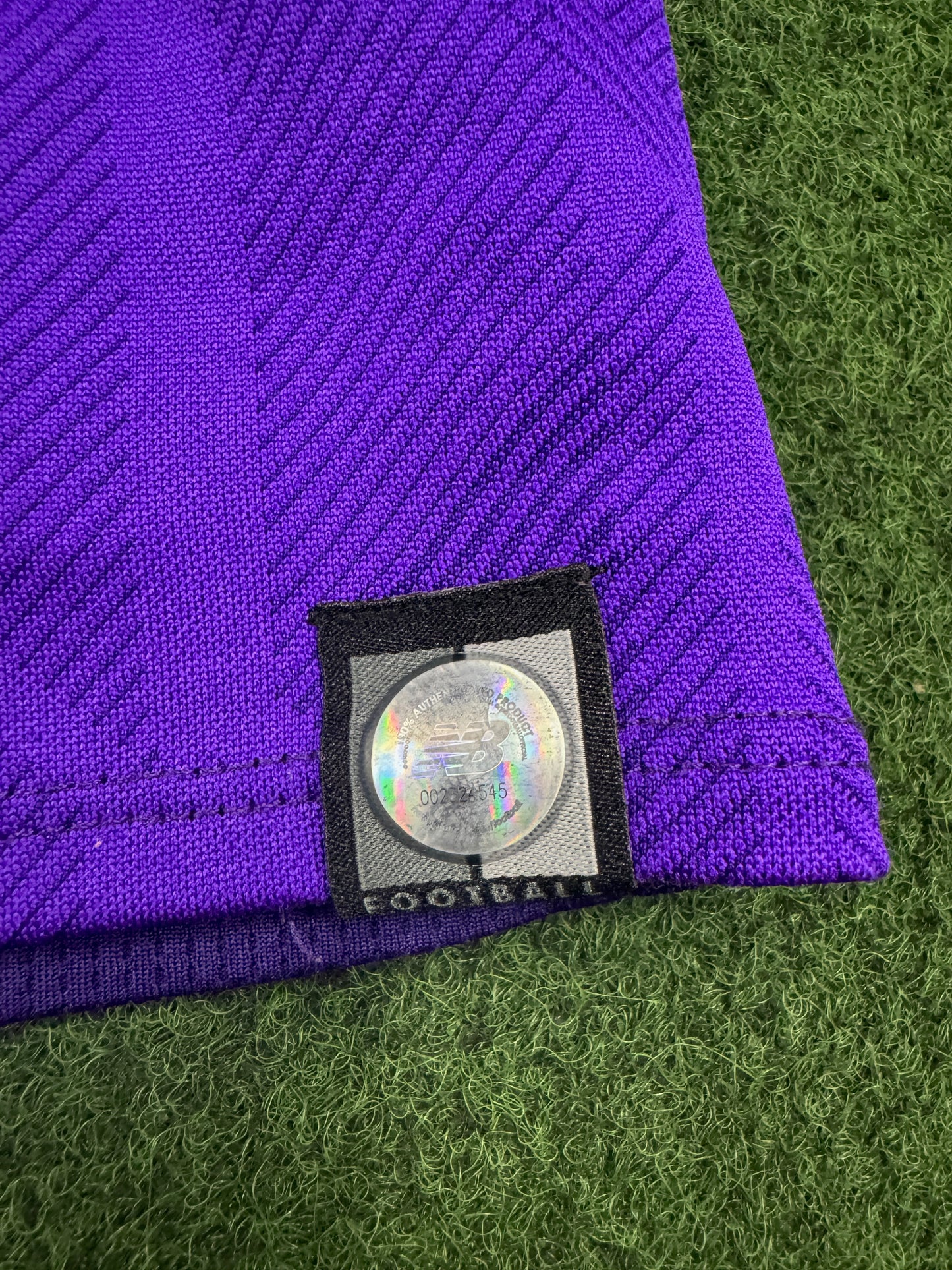 Liverpool 2018 Away - L