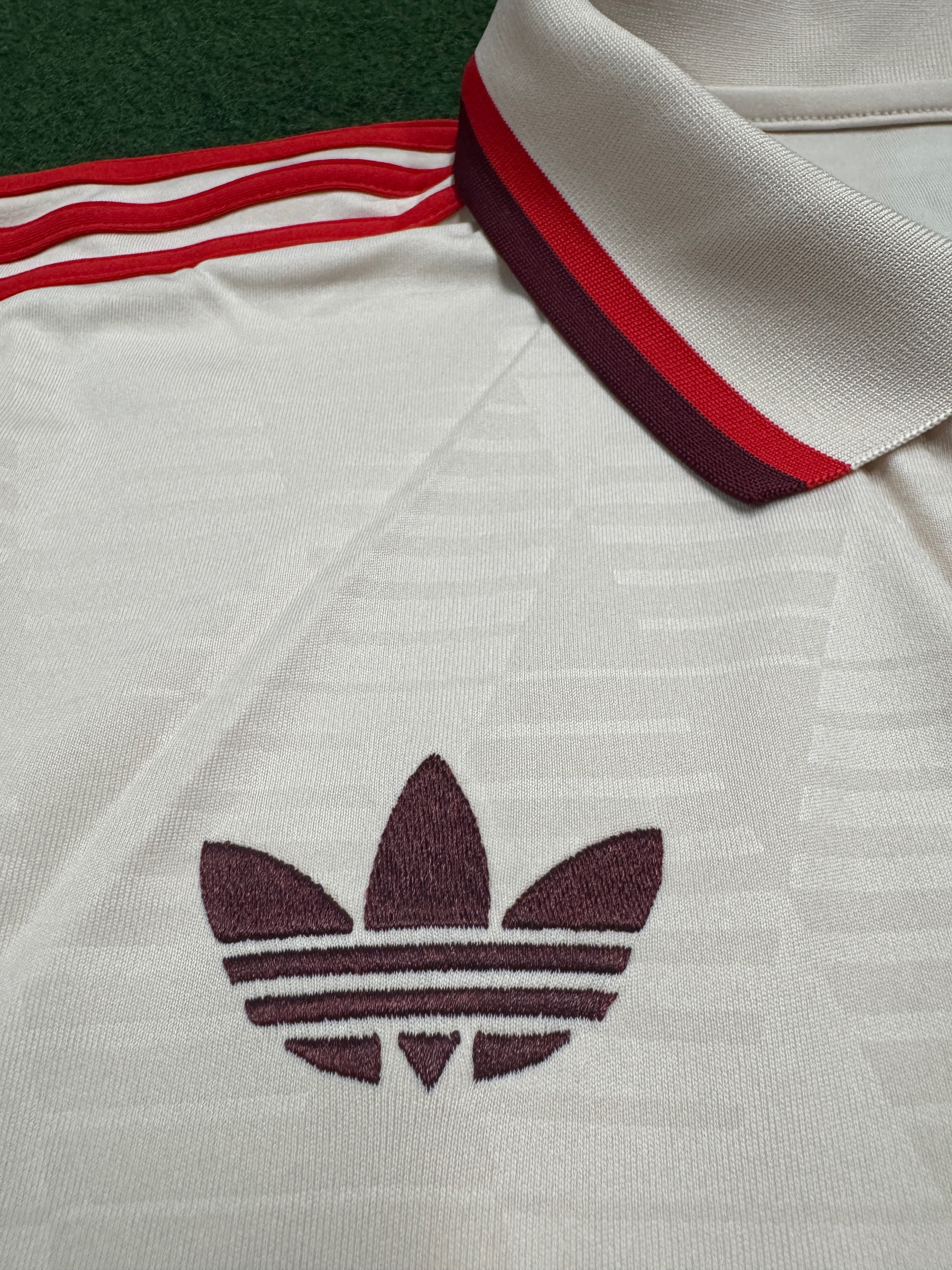 Bayern Munich 2024/25 Away Shirt | Retro Screamers