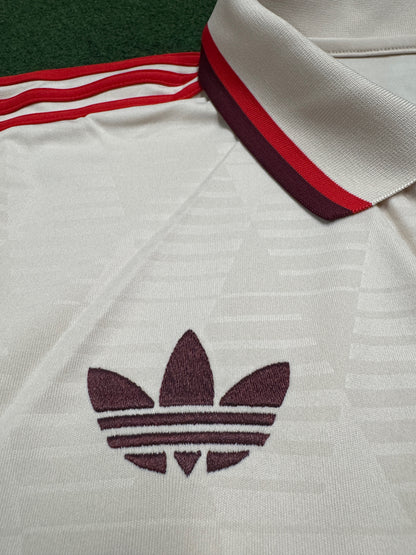 Bayern Munich 2024 Away Shirt - L