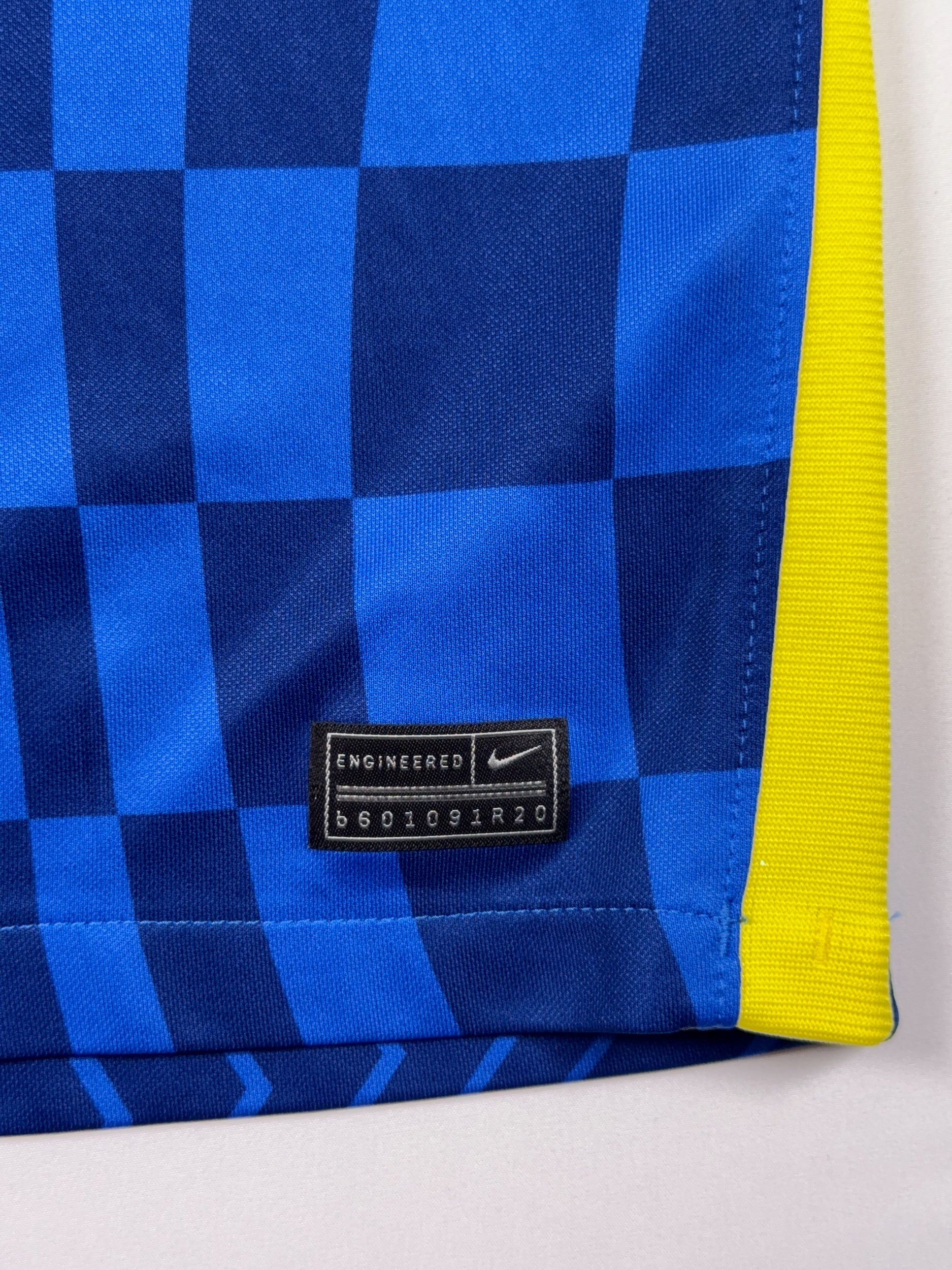 Chelsea 2021/22 Home Shirt - L