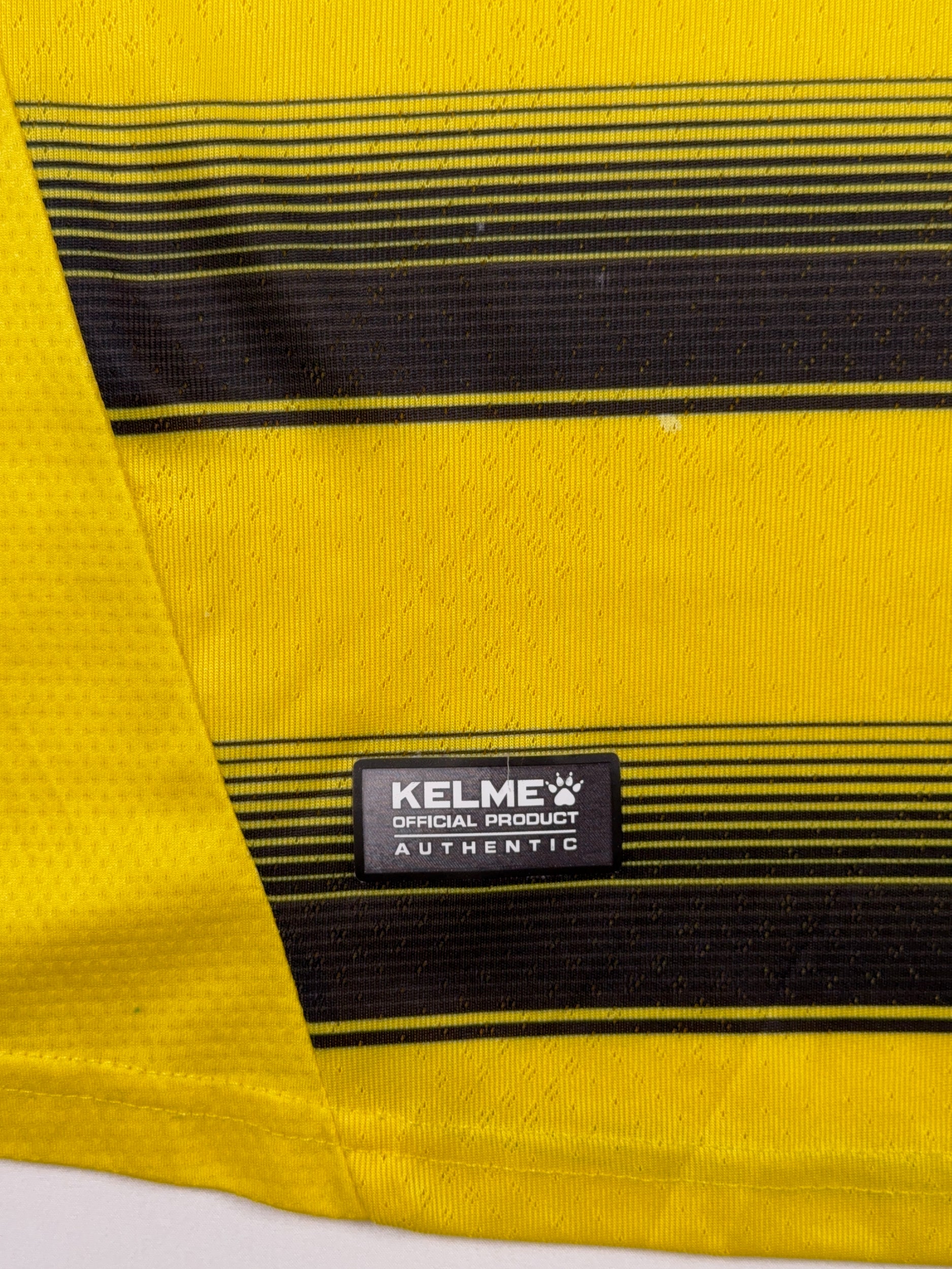 Watford 2022/23 João Pedro #10 Home Shirt - XL