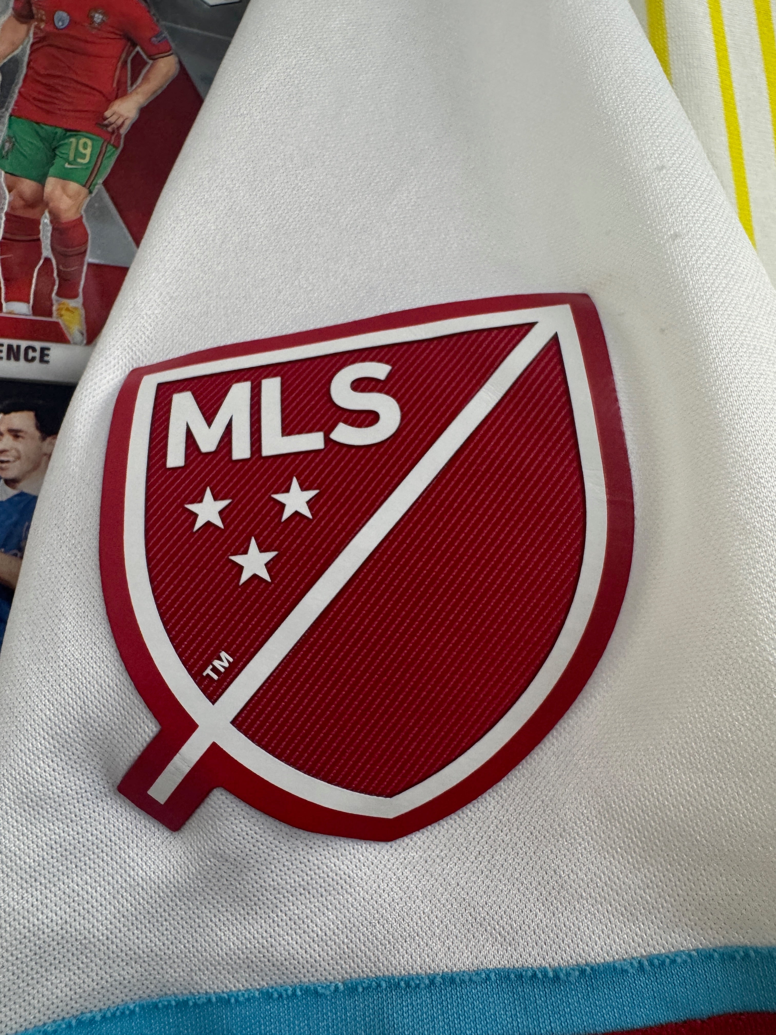 Columbus Crew 2016/17 Away Shirt | Retro Screamers