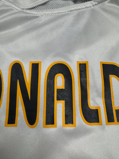 Real Madrid 2004 Ronaldo #9 Home Shirt - L