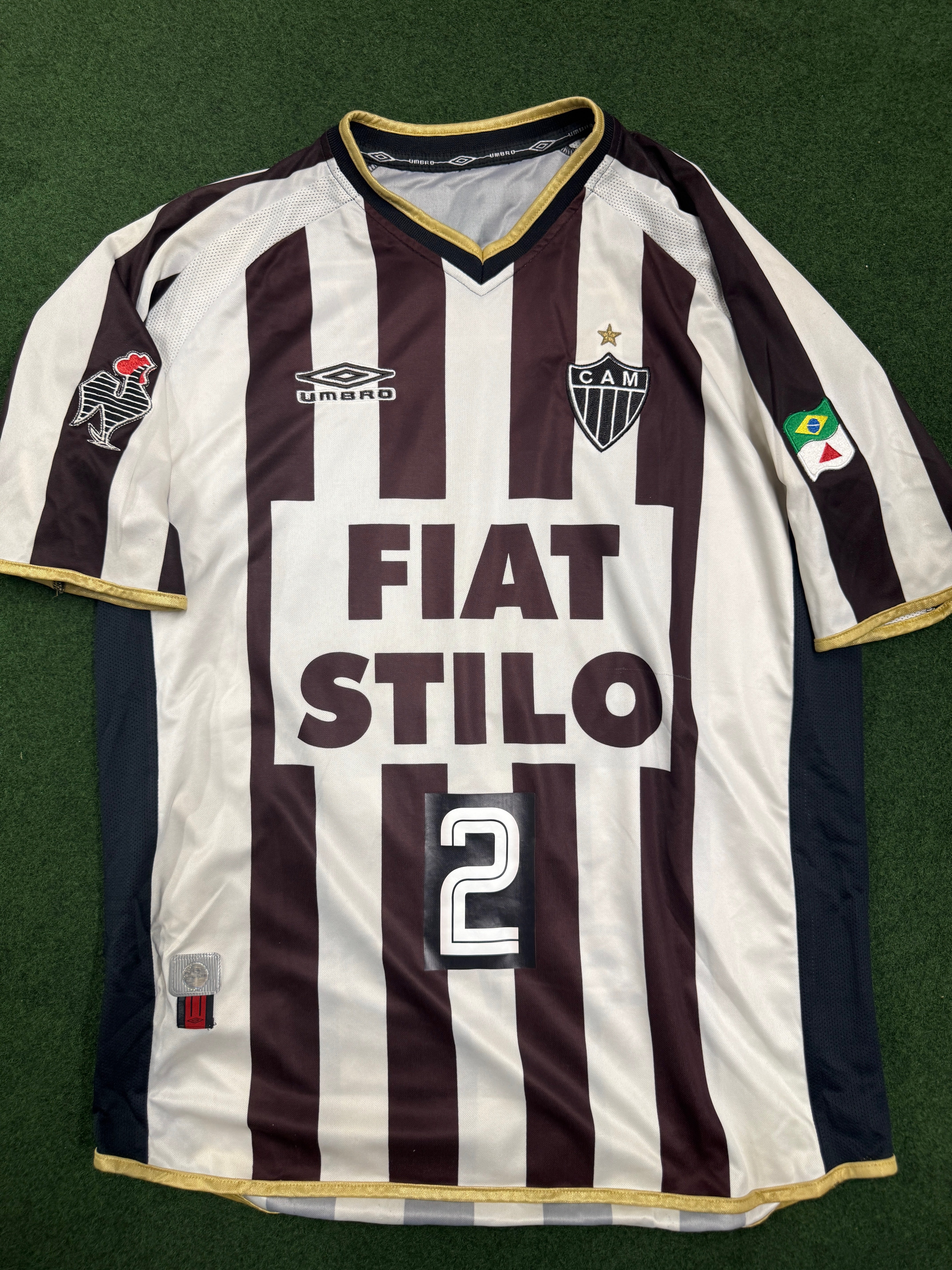Atletico Miniero 2003/04 Cicinho #2 Home Shirt | Retro Screamers