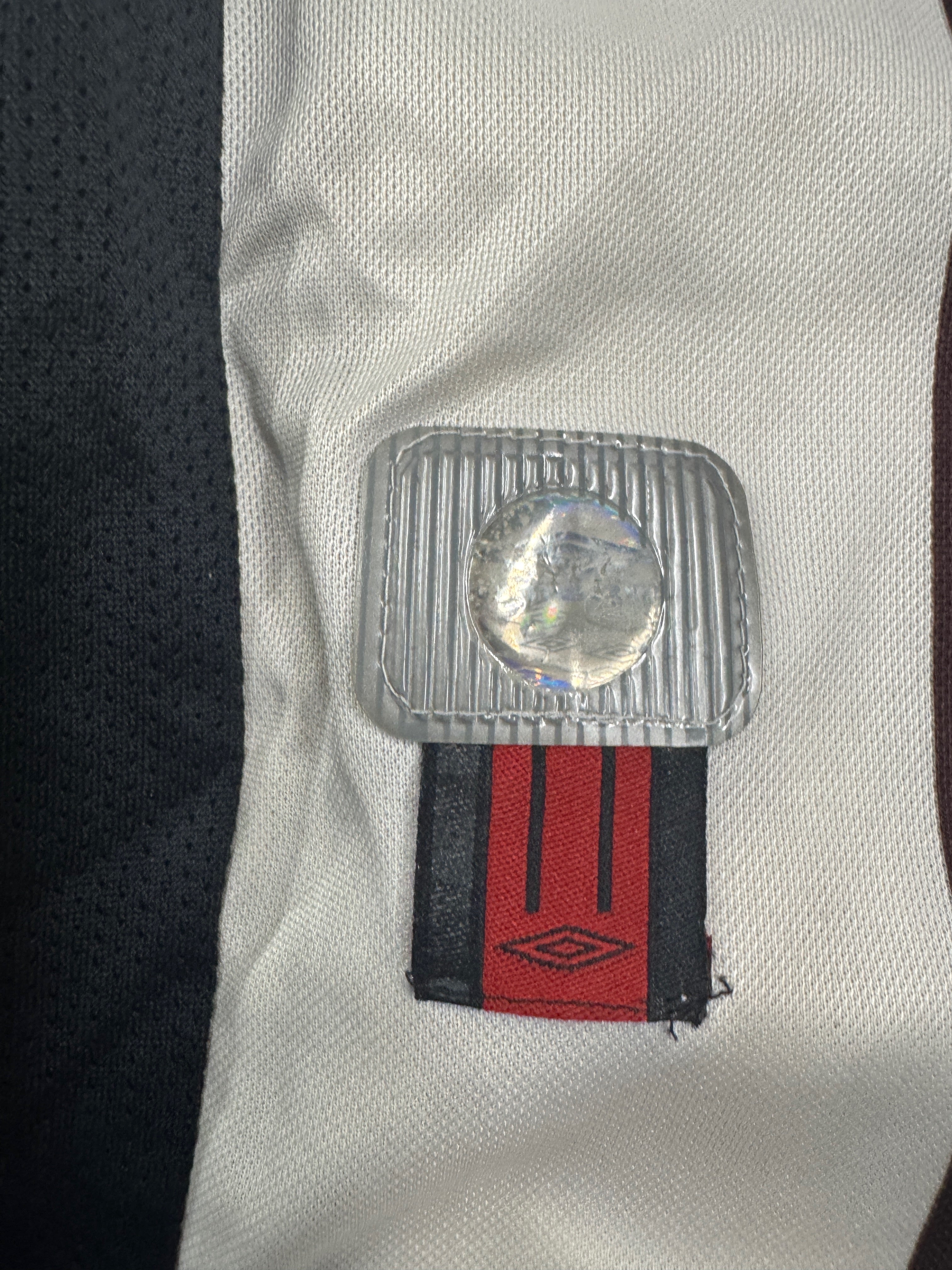Atletico Miniero 2003/04 Cicinho #2 Home Shirt | Retro Screamers