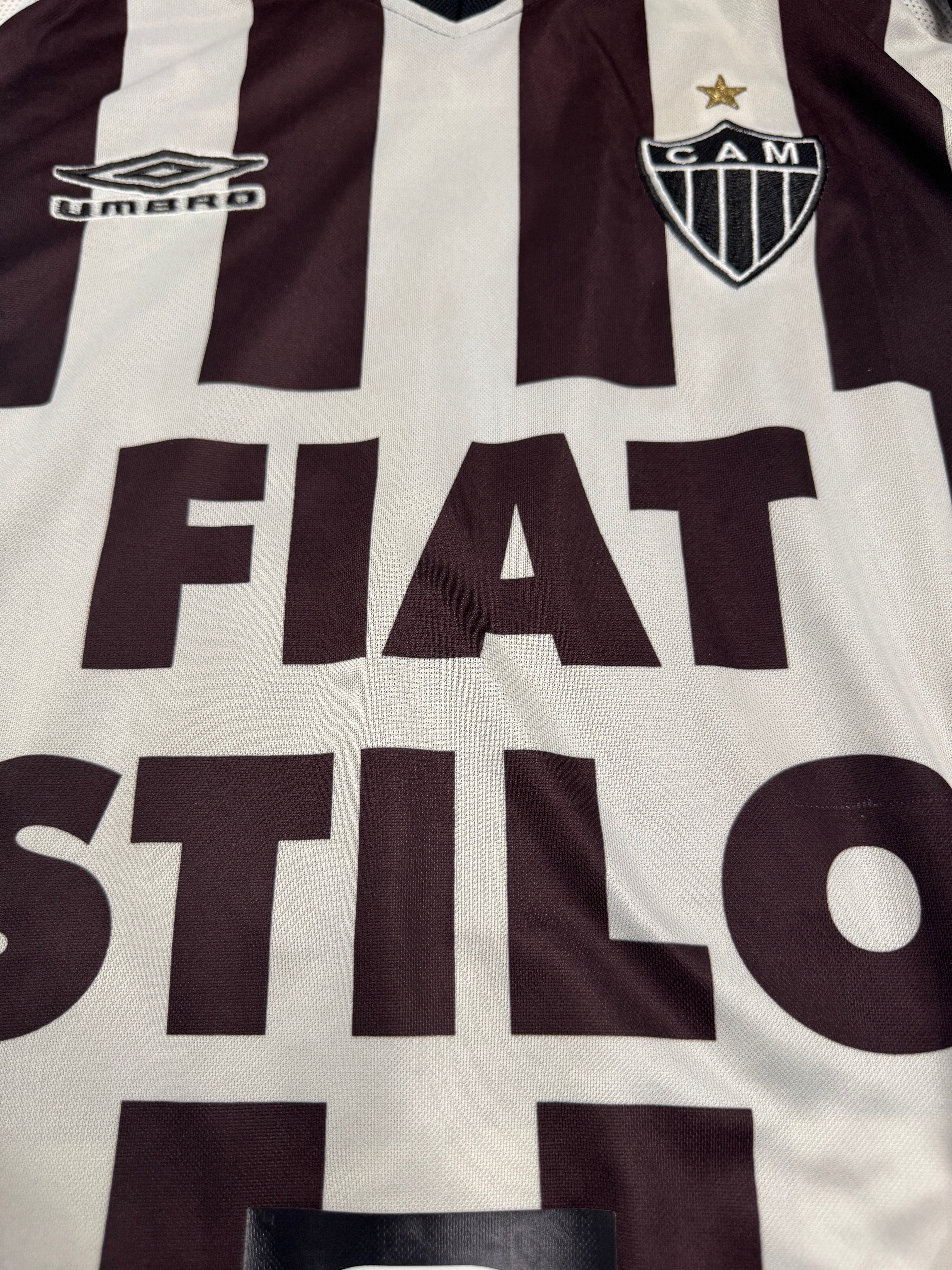 Atletico Miniero 2003/04 Cicinho #2 Home Shirt | Retro Screamers