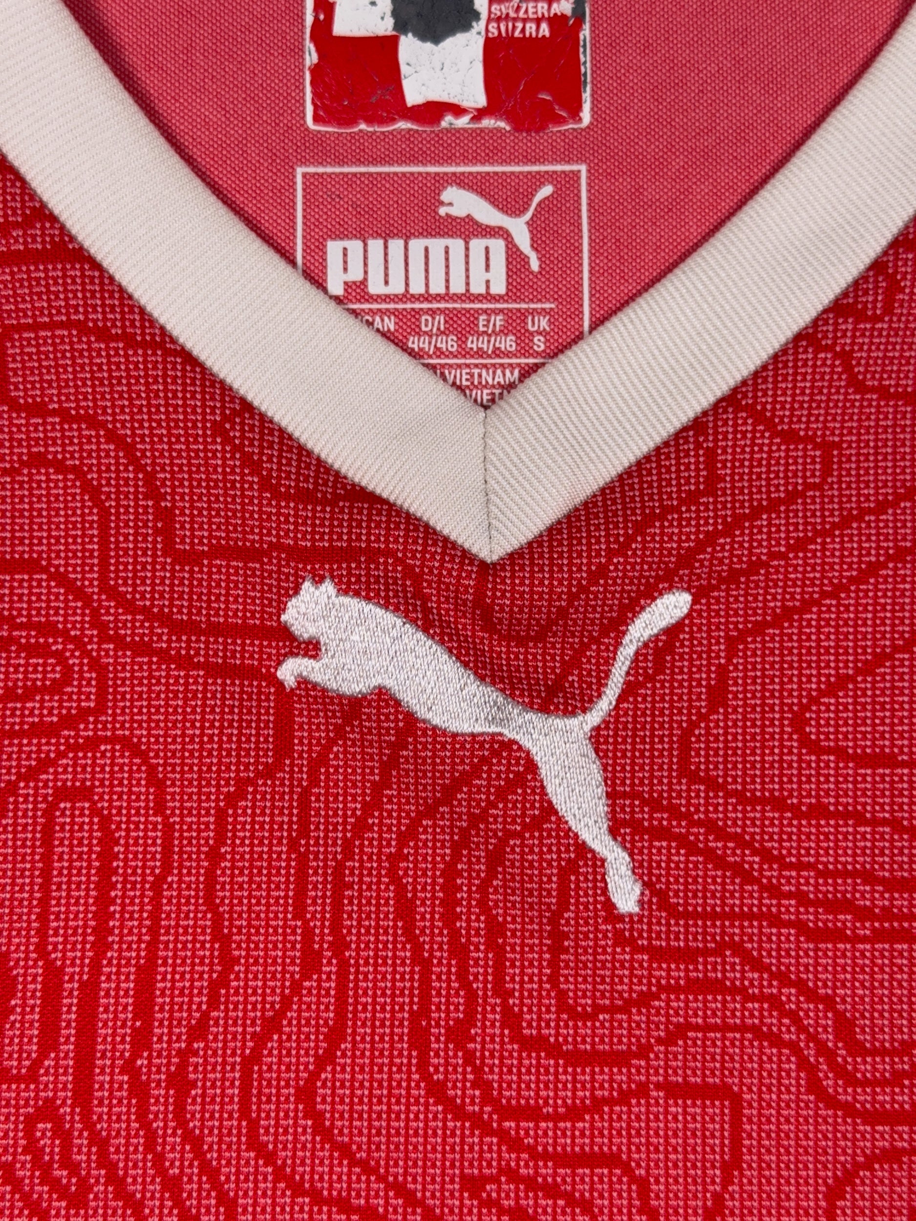 Switzerland 2018/20 Home Shirt - S