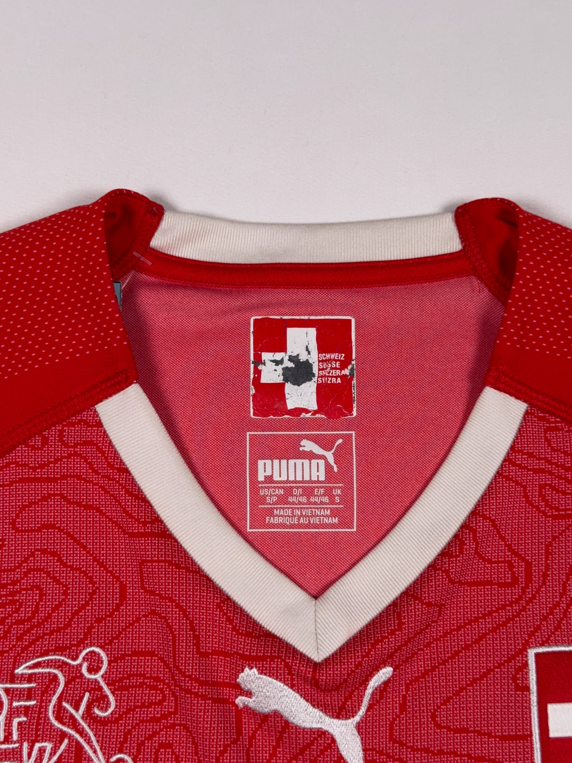 Switzerland 2018/20 Home Shirt - S
