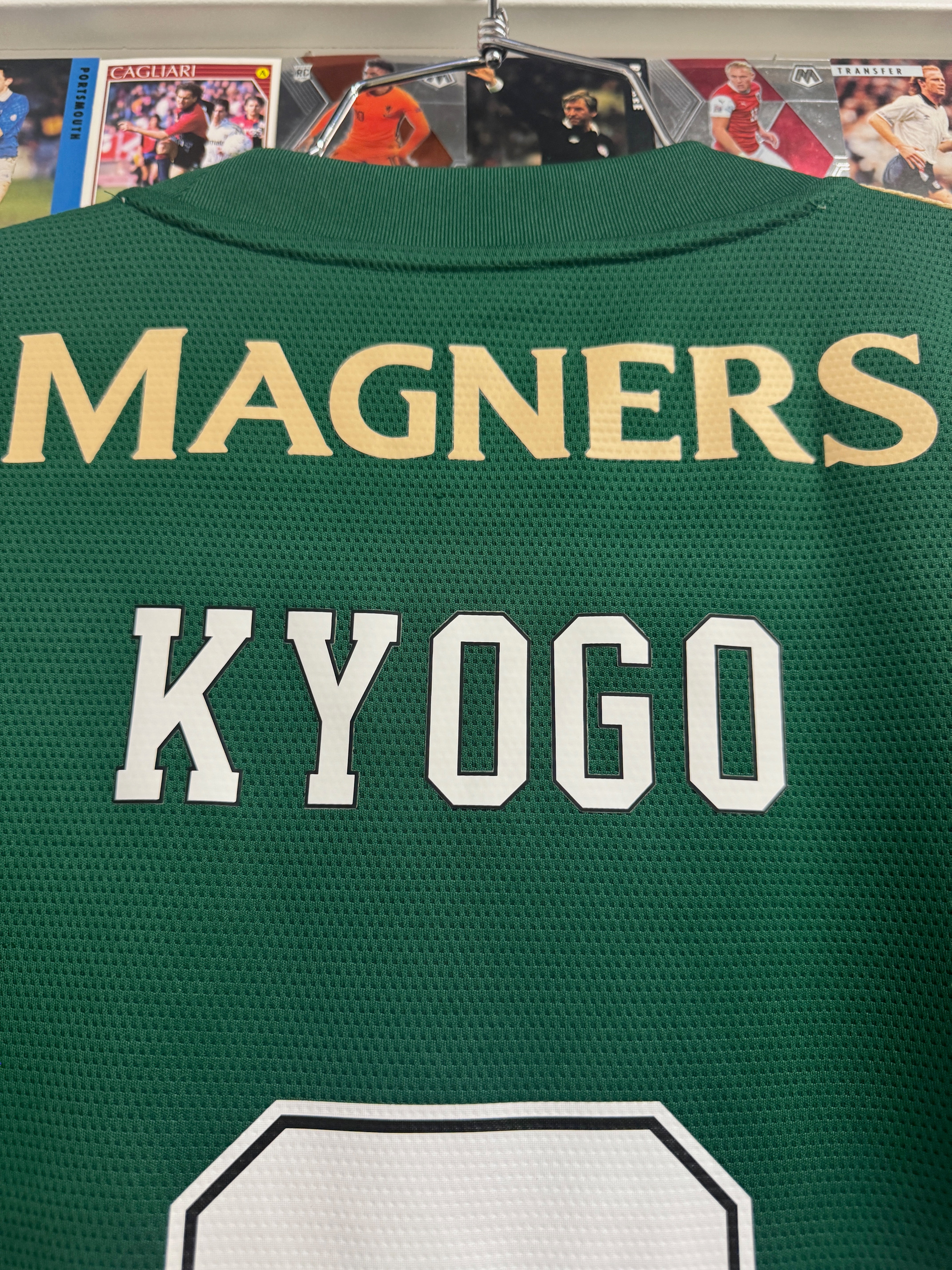 Celtic 2021/22 Kyogo #8 Away Shirt | Retro Screamers