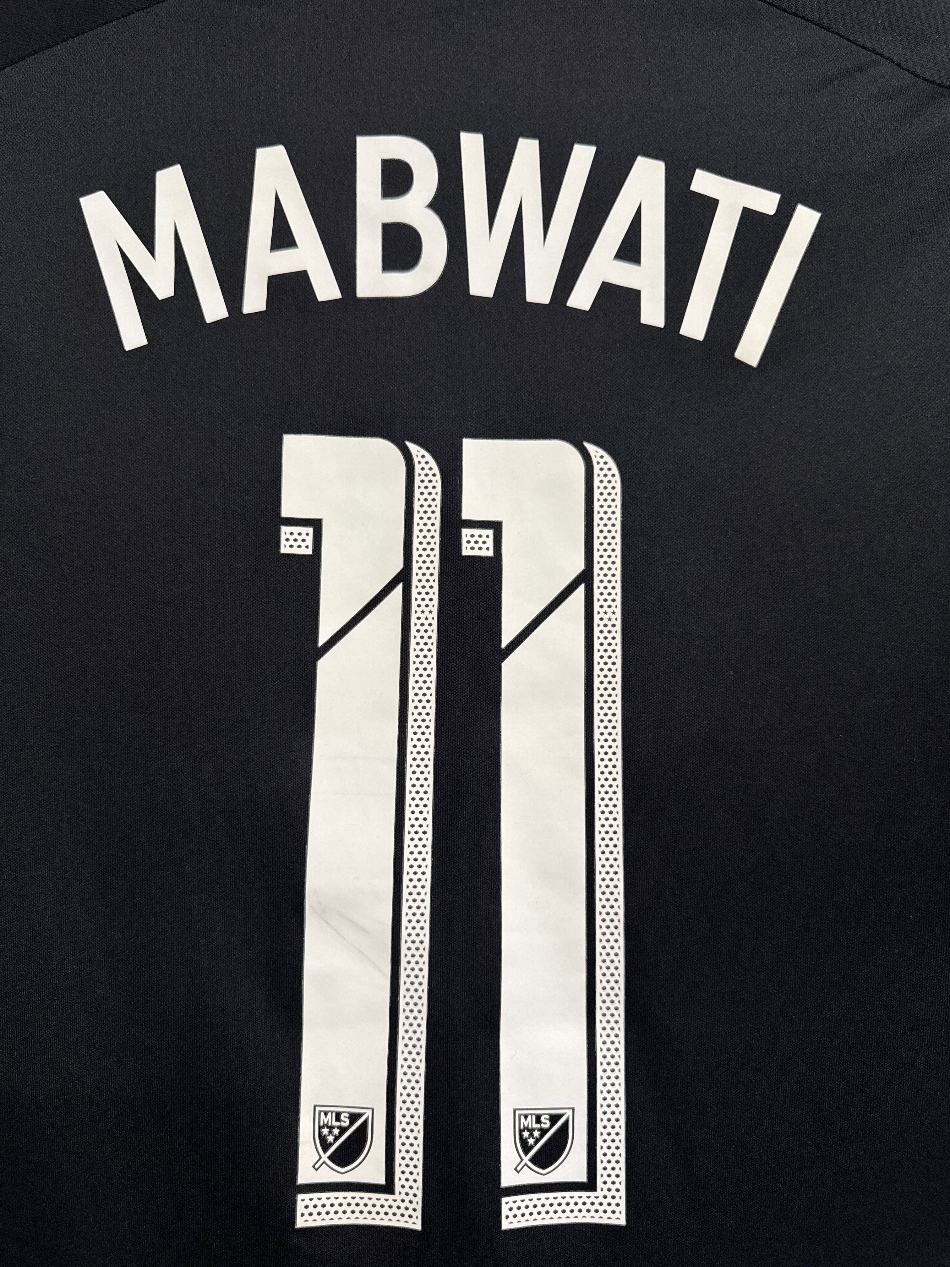 Columbus Crew 2015/16 Cedrick Mabwati #11 Away Shirt | Retro Screamers
