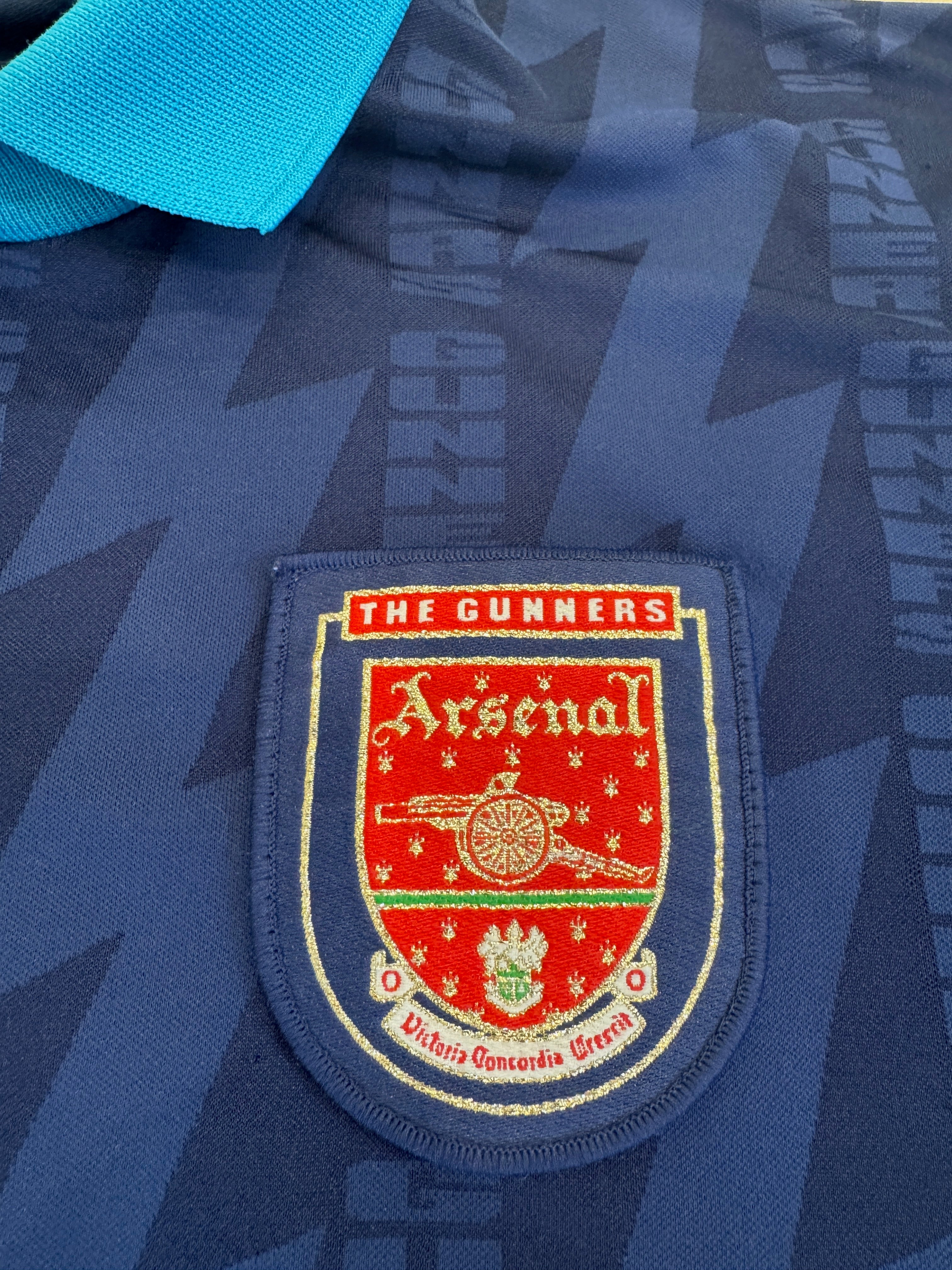 Arsenal 1995/96 Lee Dixon #2 Away Shirt | Retro Screamers