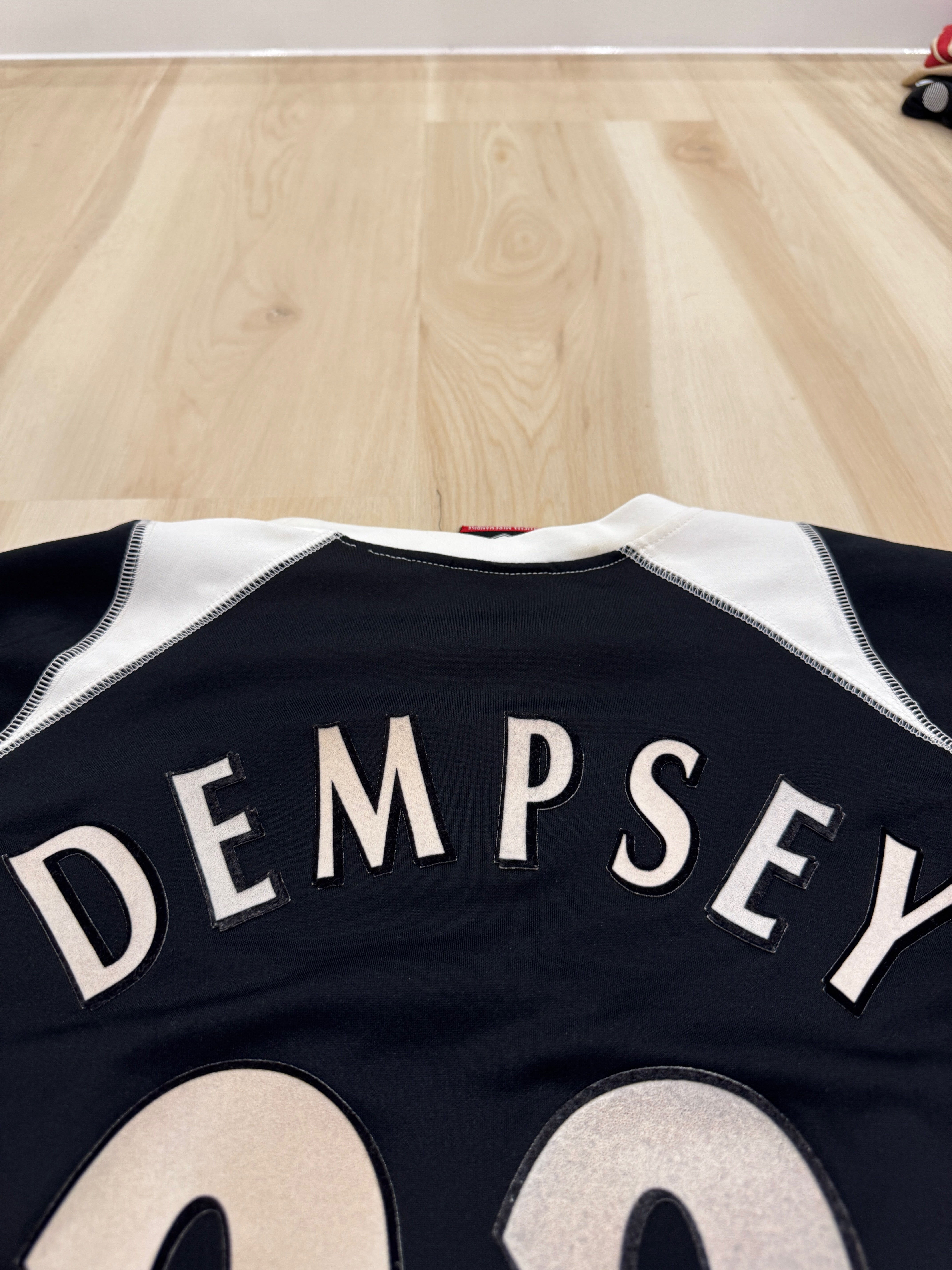 Fulham 2006/07 Clint Dempsey #23 Away | Retro Screamers