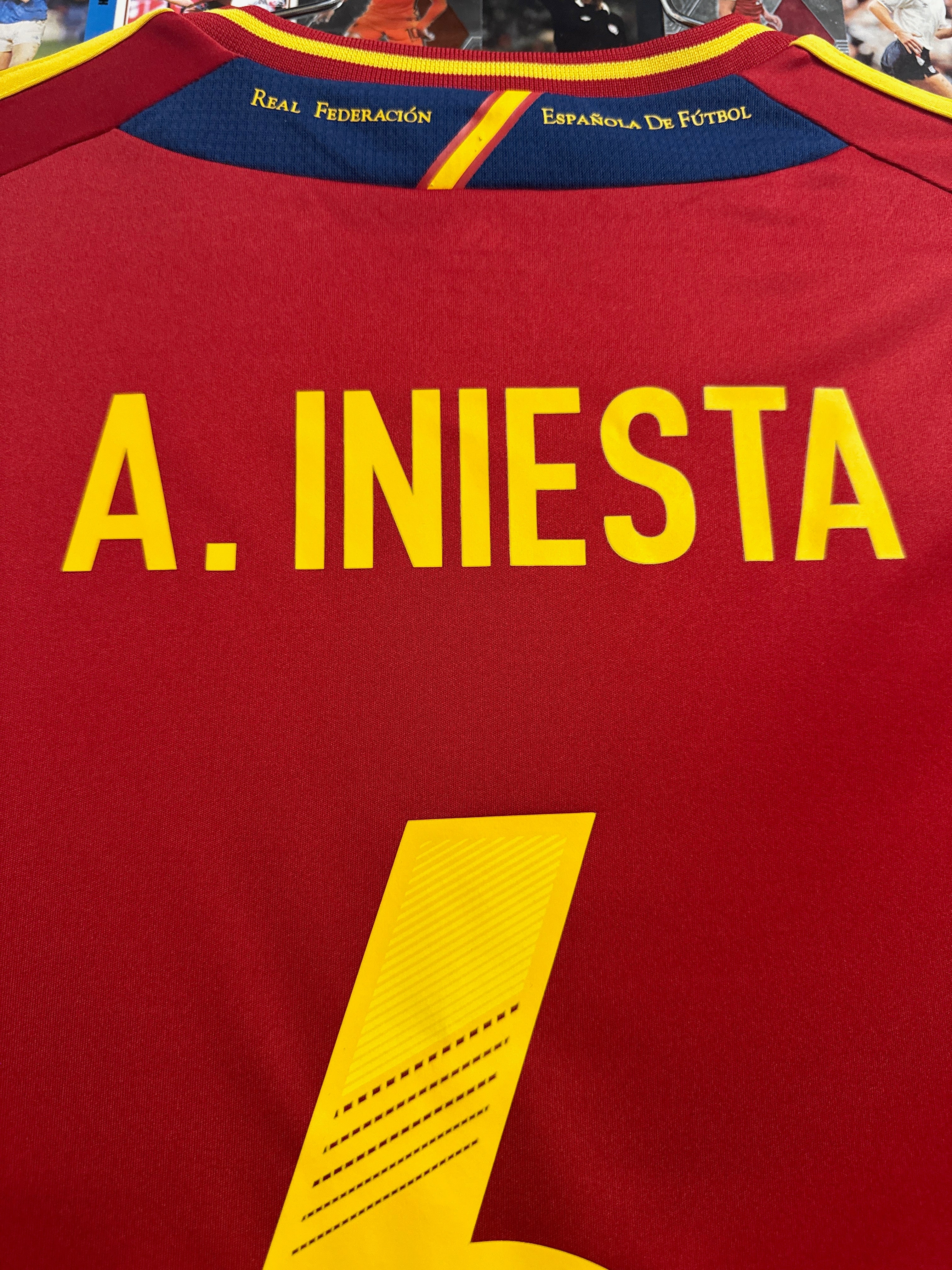 Spanien 2011/12 Andres Iniesta #6 Heimtrikot - L