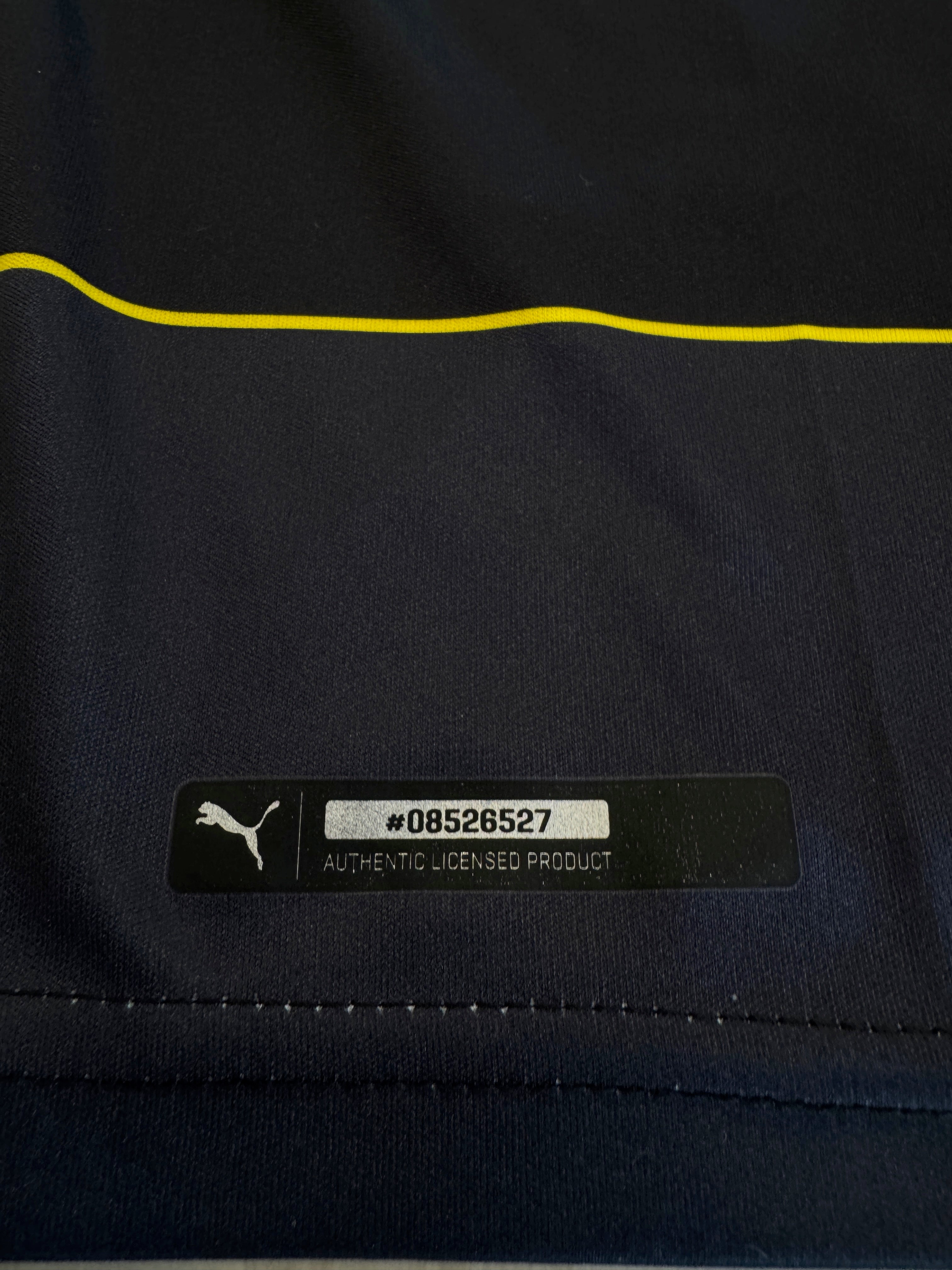 Dortmund 2016/17 Pierre-Emerick Aubameyang #17 Away Shirt | Retro Screamers