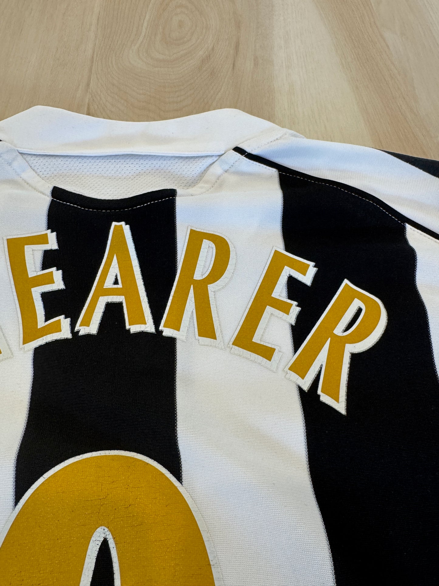 Newcastle United 2005 Shearer #9 Home Shirt - M