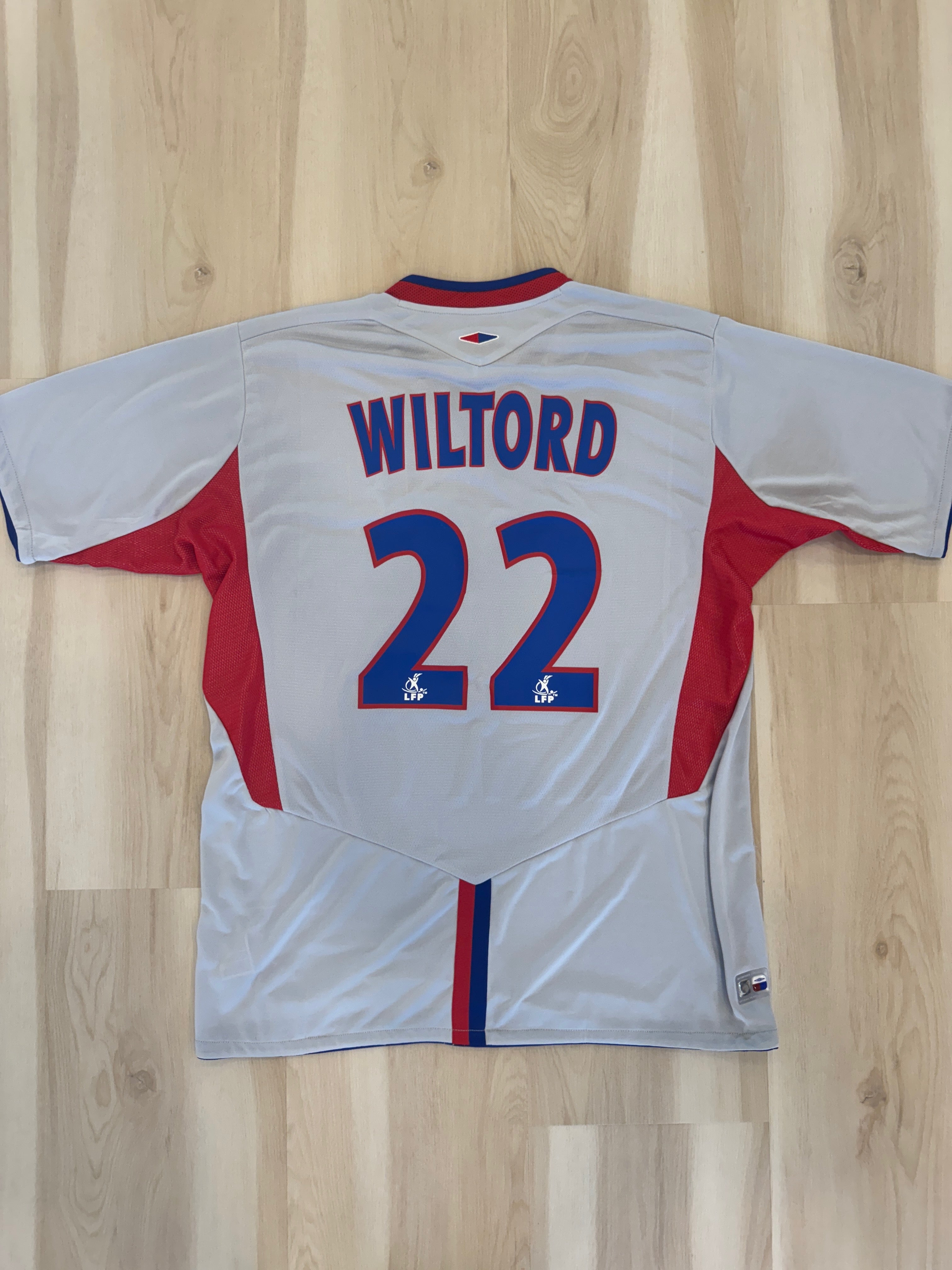 Lyon 2004 Wiltord #22 3rd Shirt - L