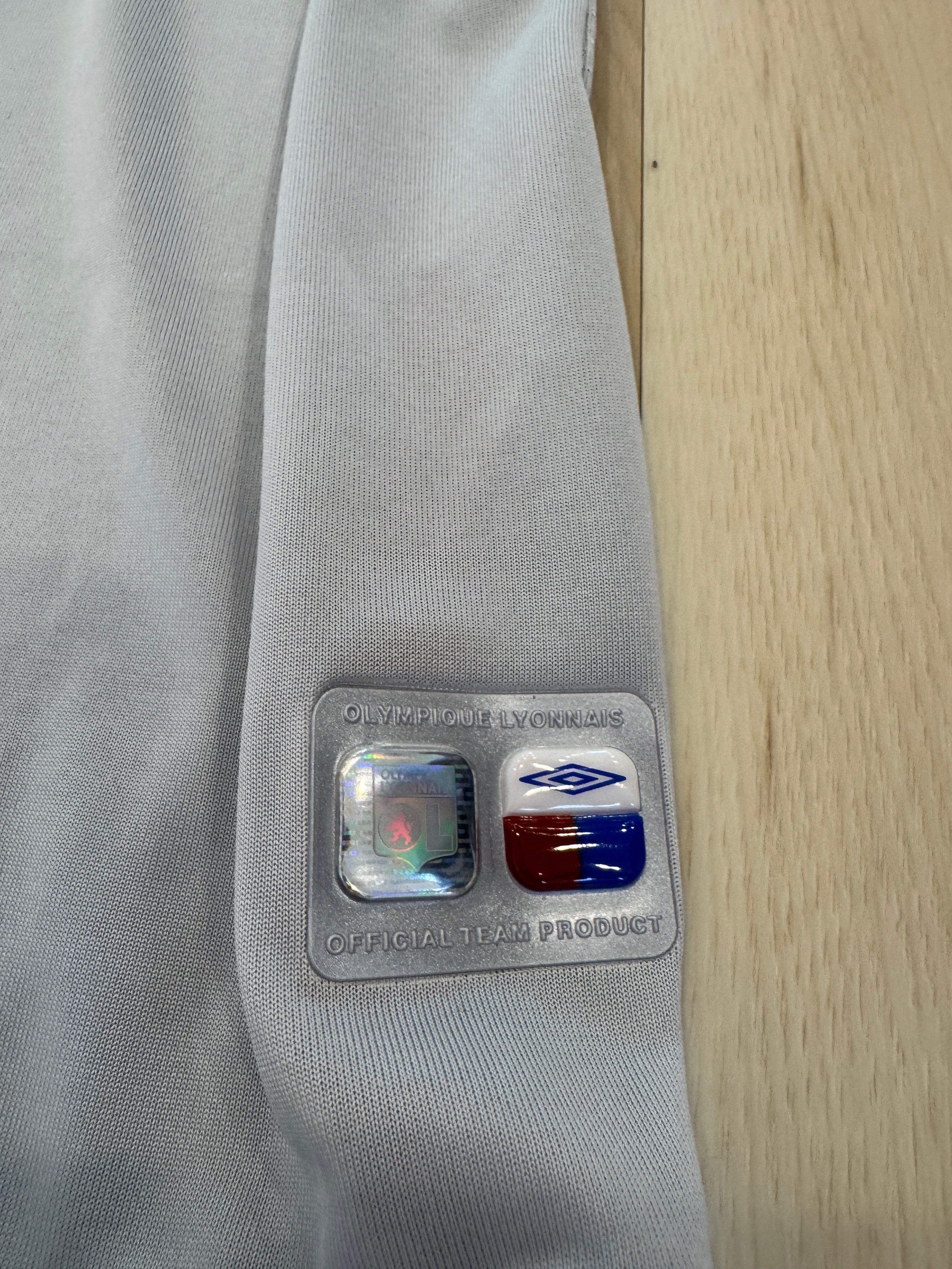 Lyon 2004 Wiltord #22 3rd Shirt - L