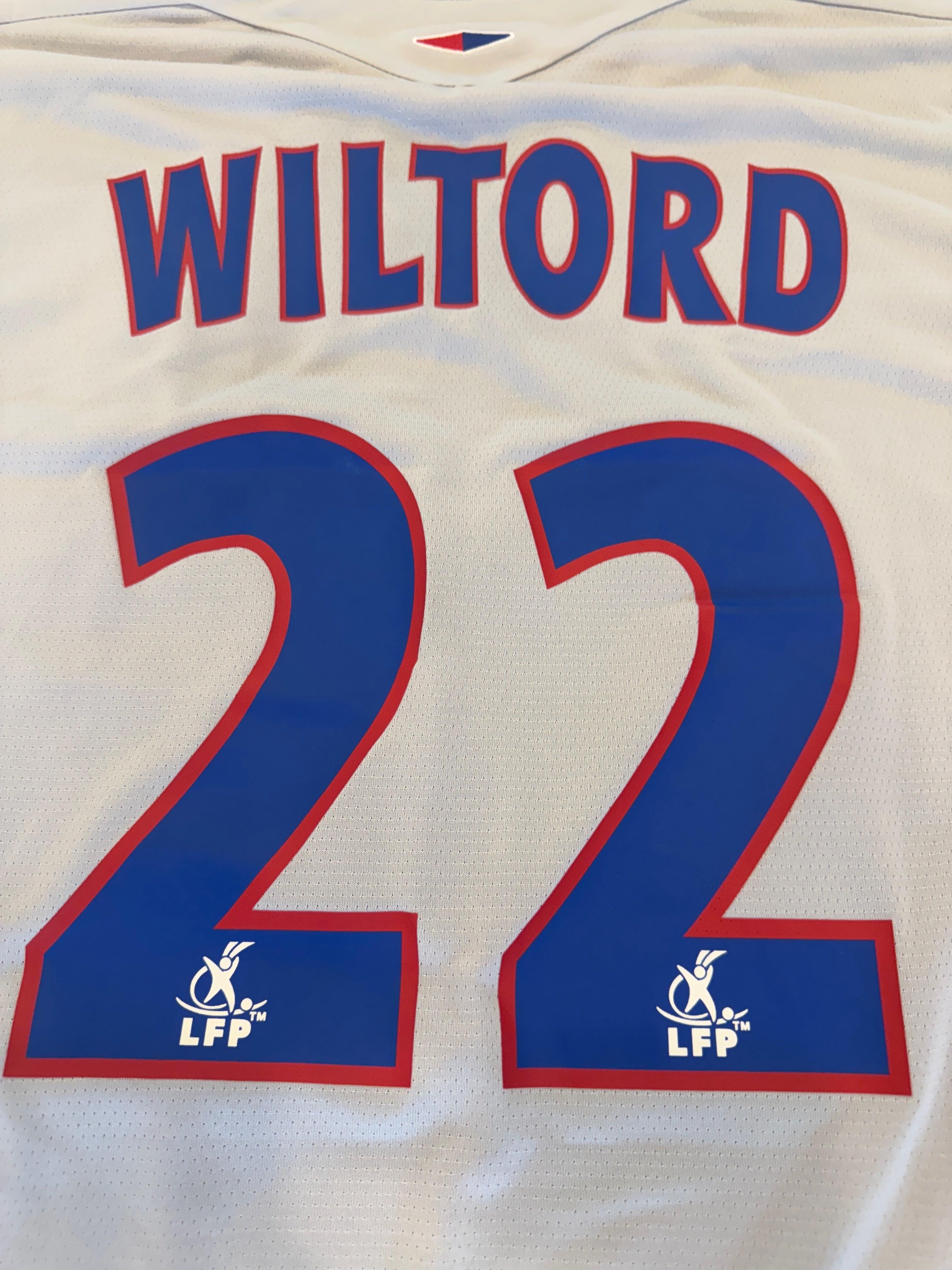 Lyon 2004 Wiltord #22 3rd Shirt - L
