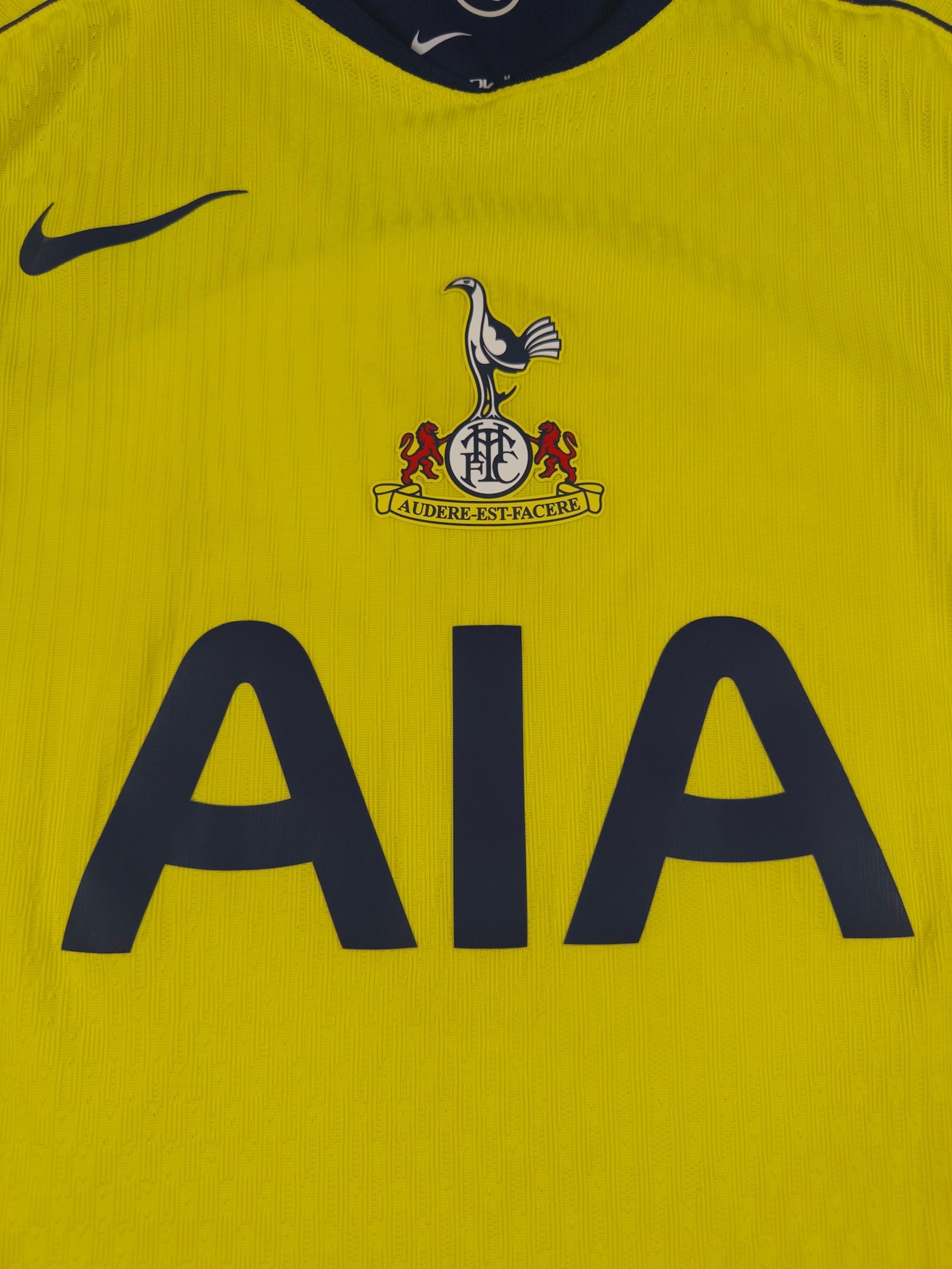 Tottenham Hotspur Auswärtstrikot 2025/26 - M