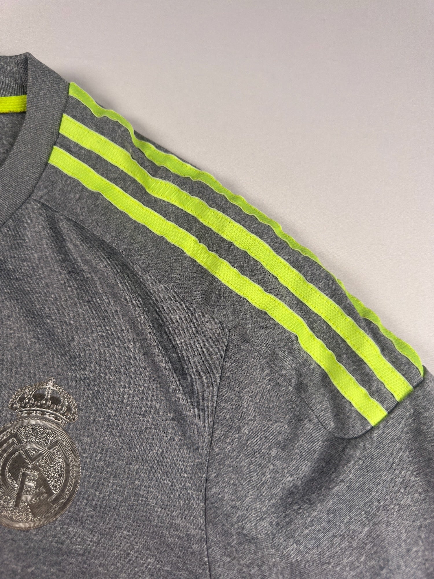 Real Madrid 2015/16 Gareth Bale #11 Away Shirt - M