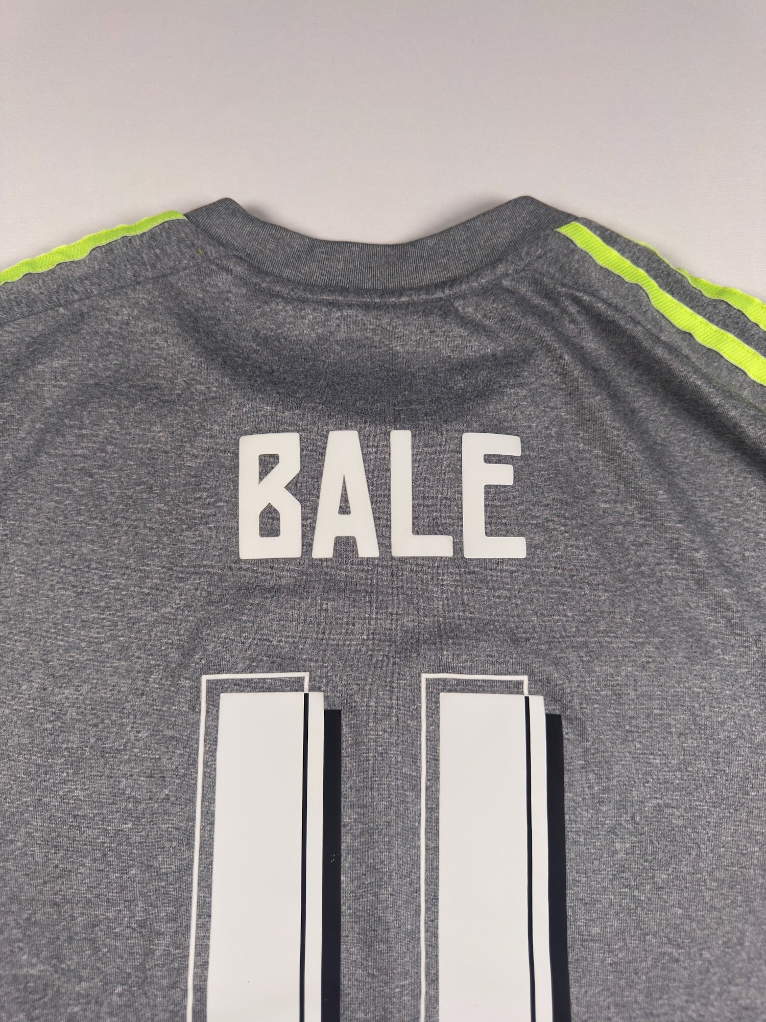 Real Madrid 2015/16 Gareth Bale #11 Away Shirt - M