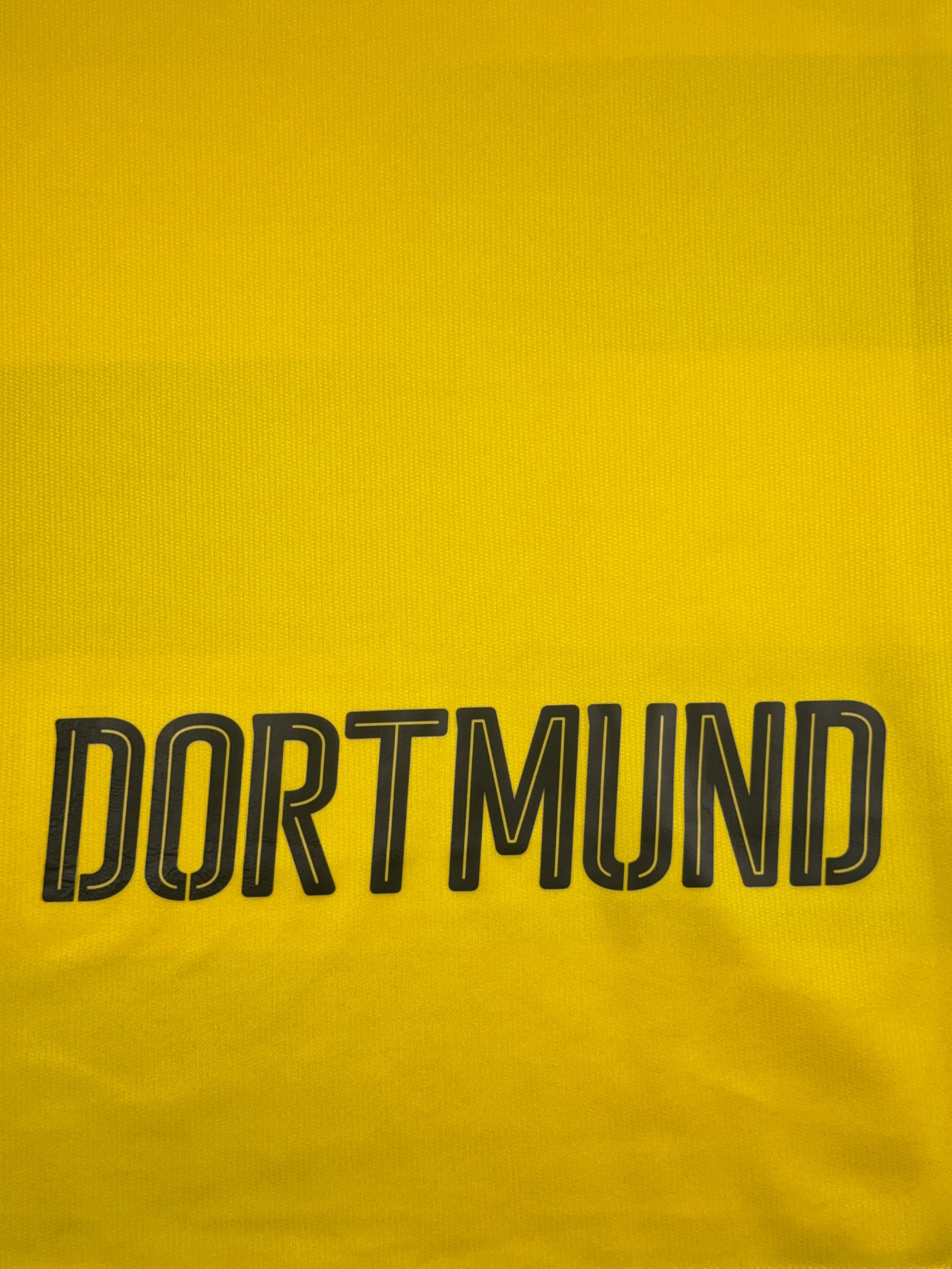 Dortmund 2017/18 Home Shirt - M