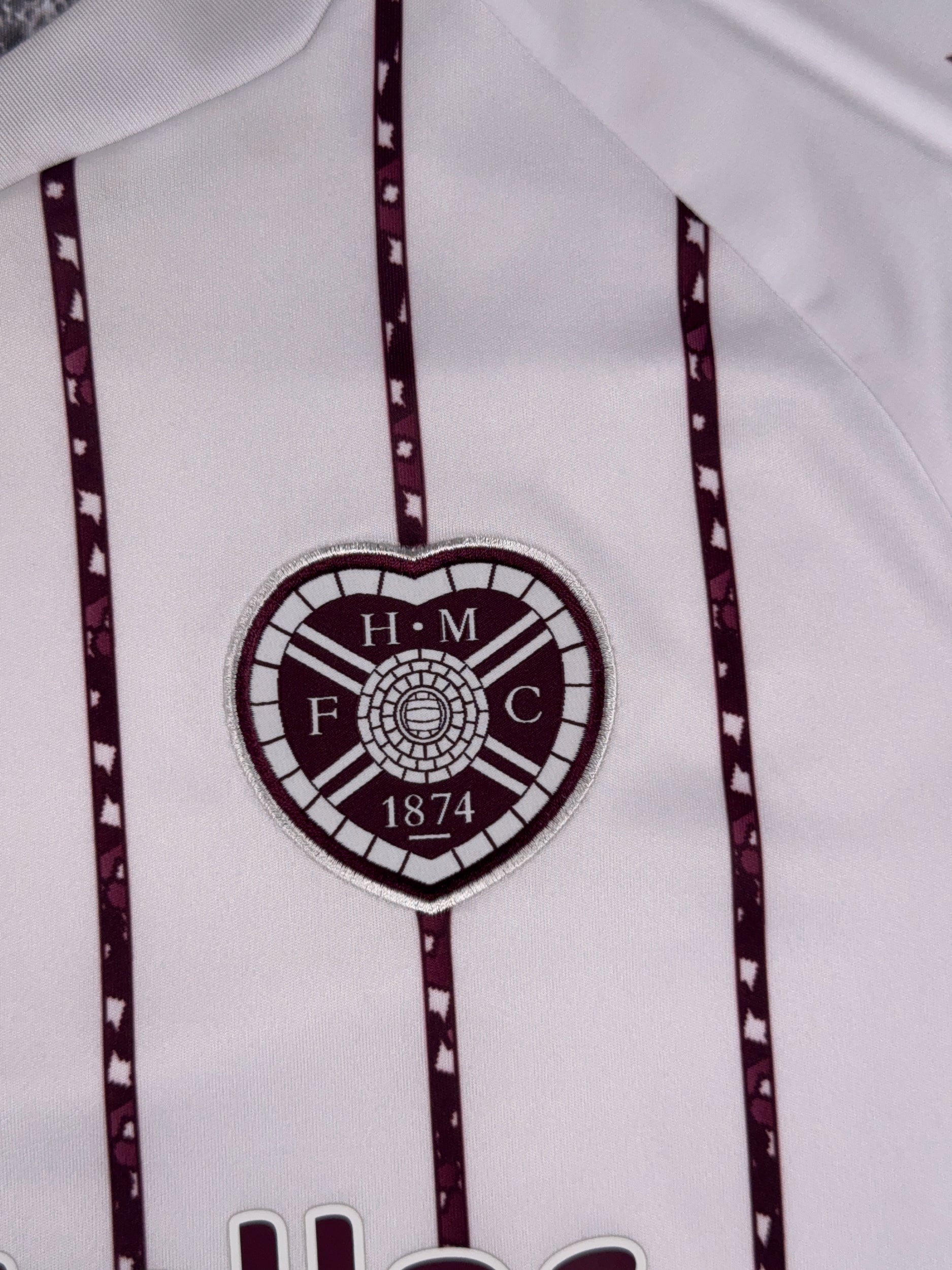 Hearts 2025/26 Away Shirt - M